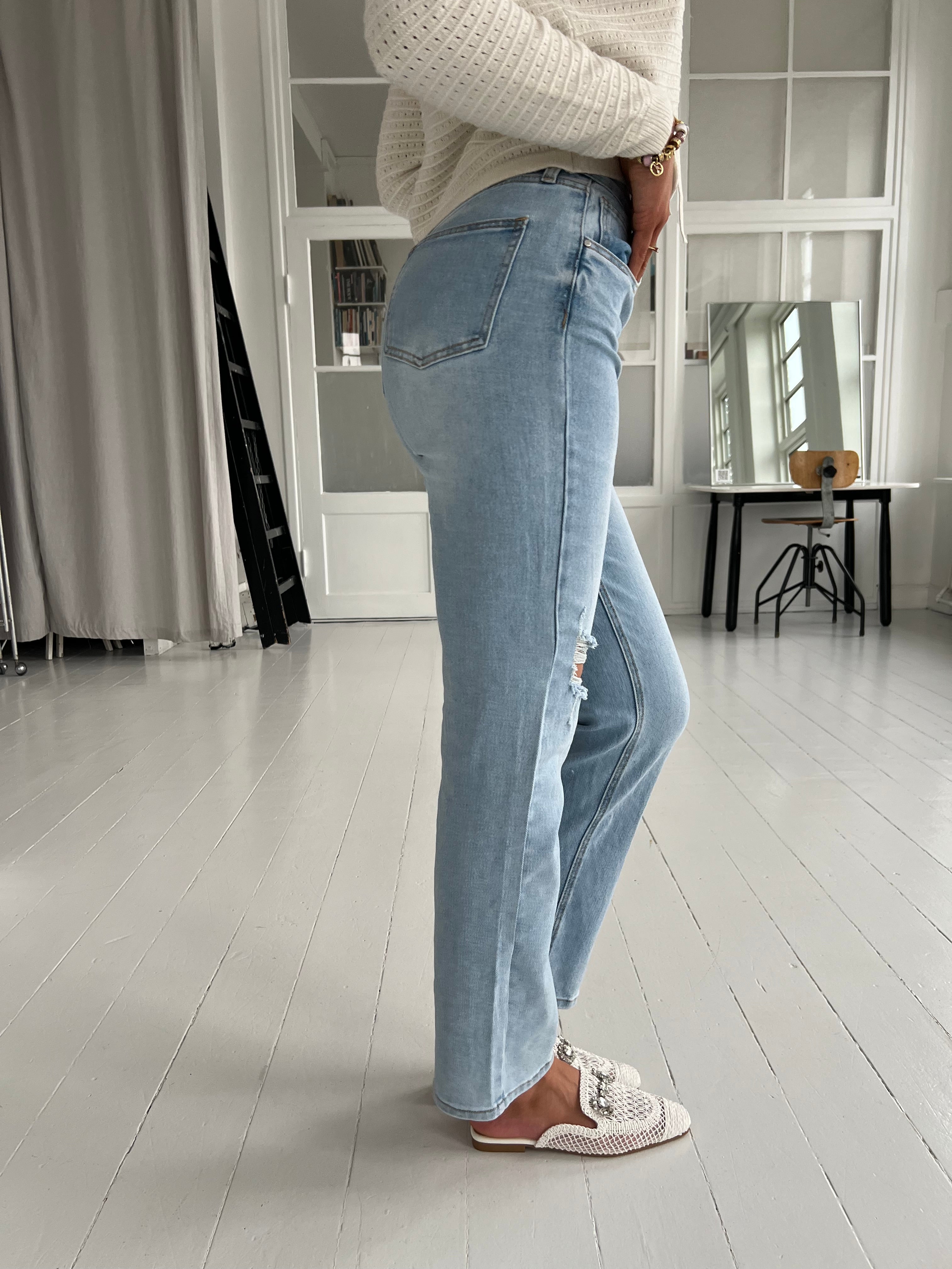 Redial regular fit destroyed jeans