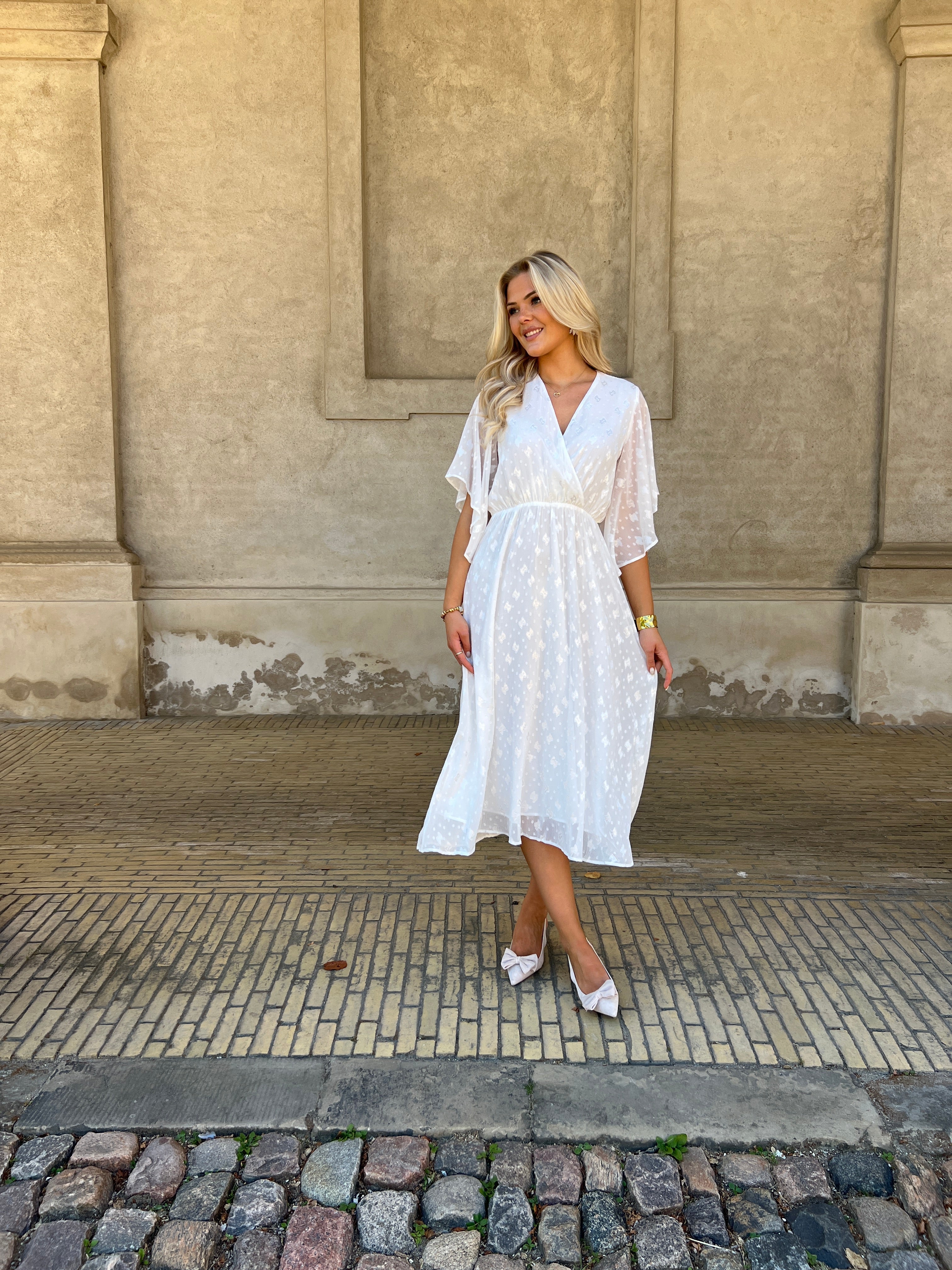 Elli white summer dress