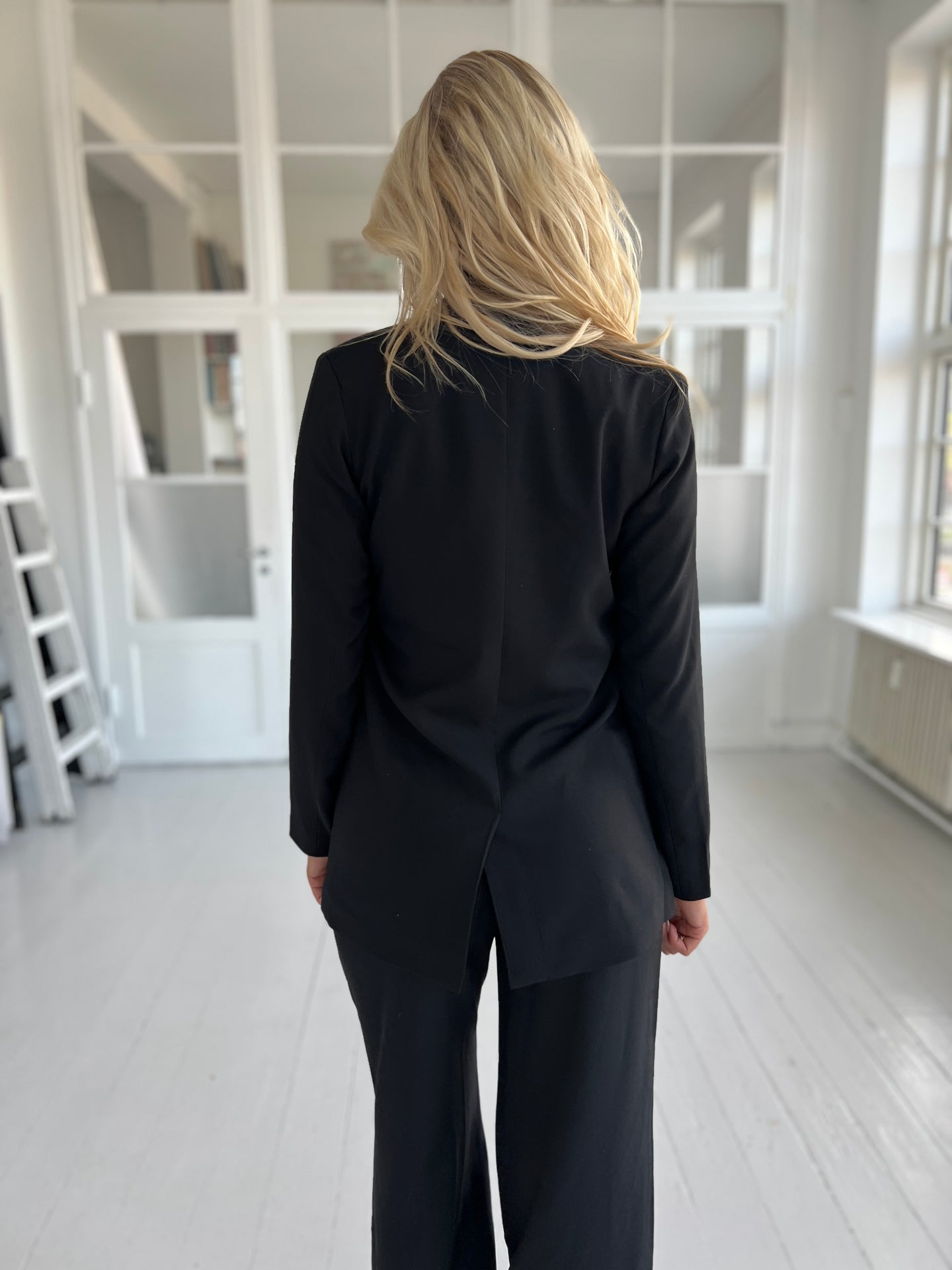 Sisters Point Viska blazer black