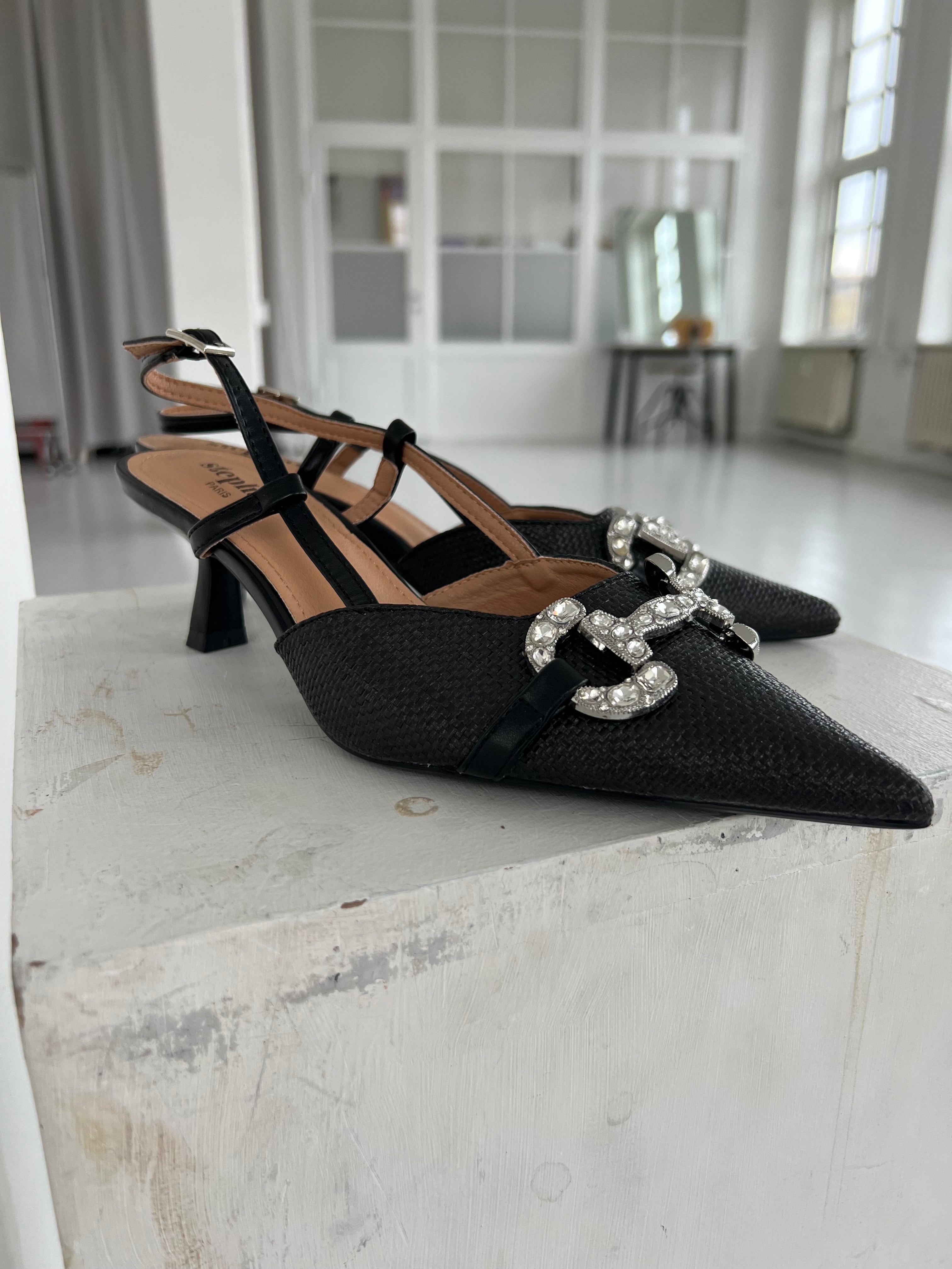 Stephan black heels