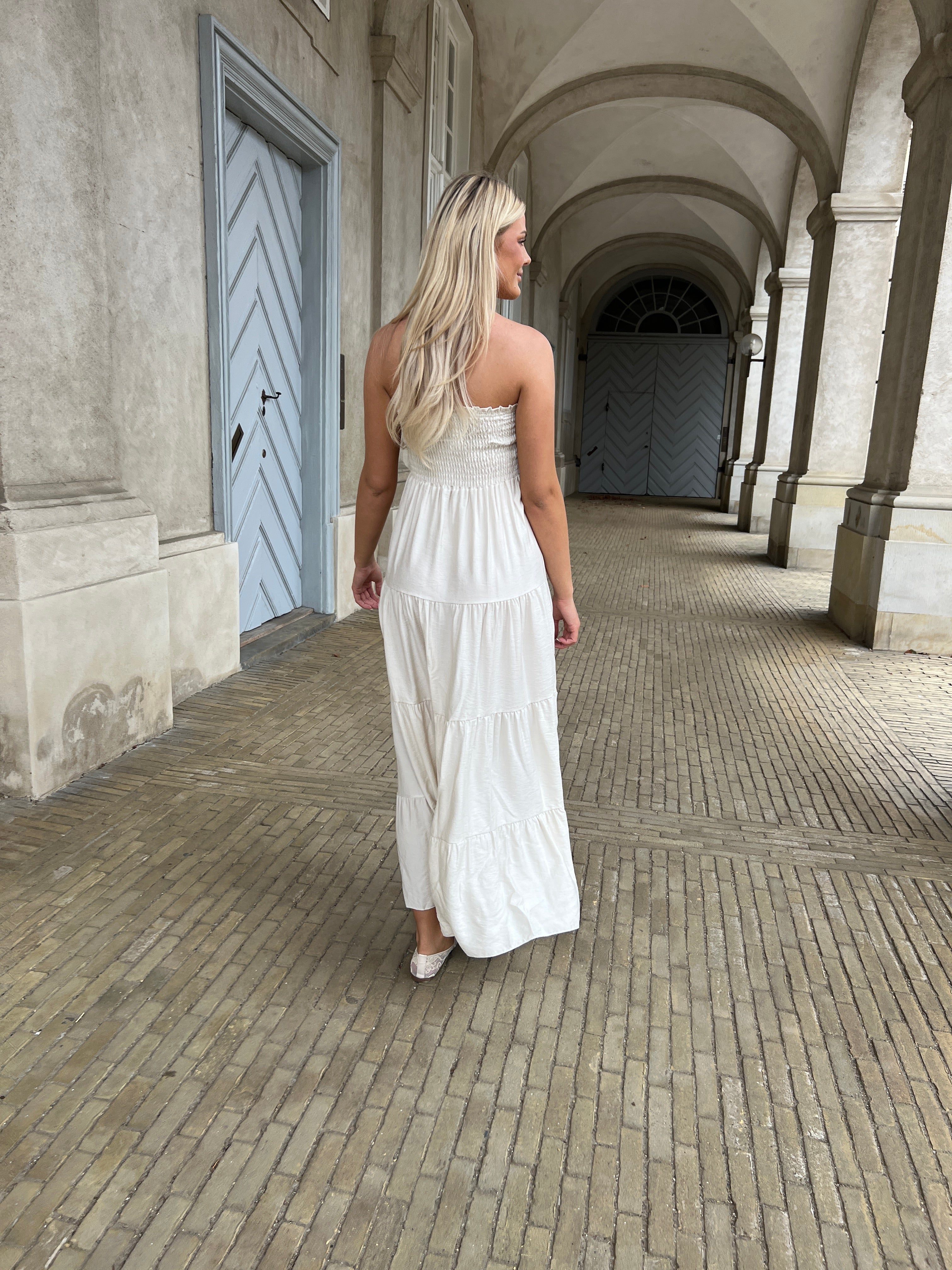 Syma beige summer dress