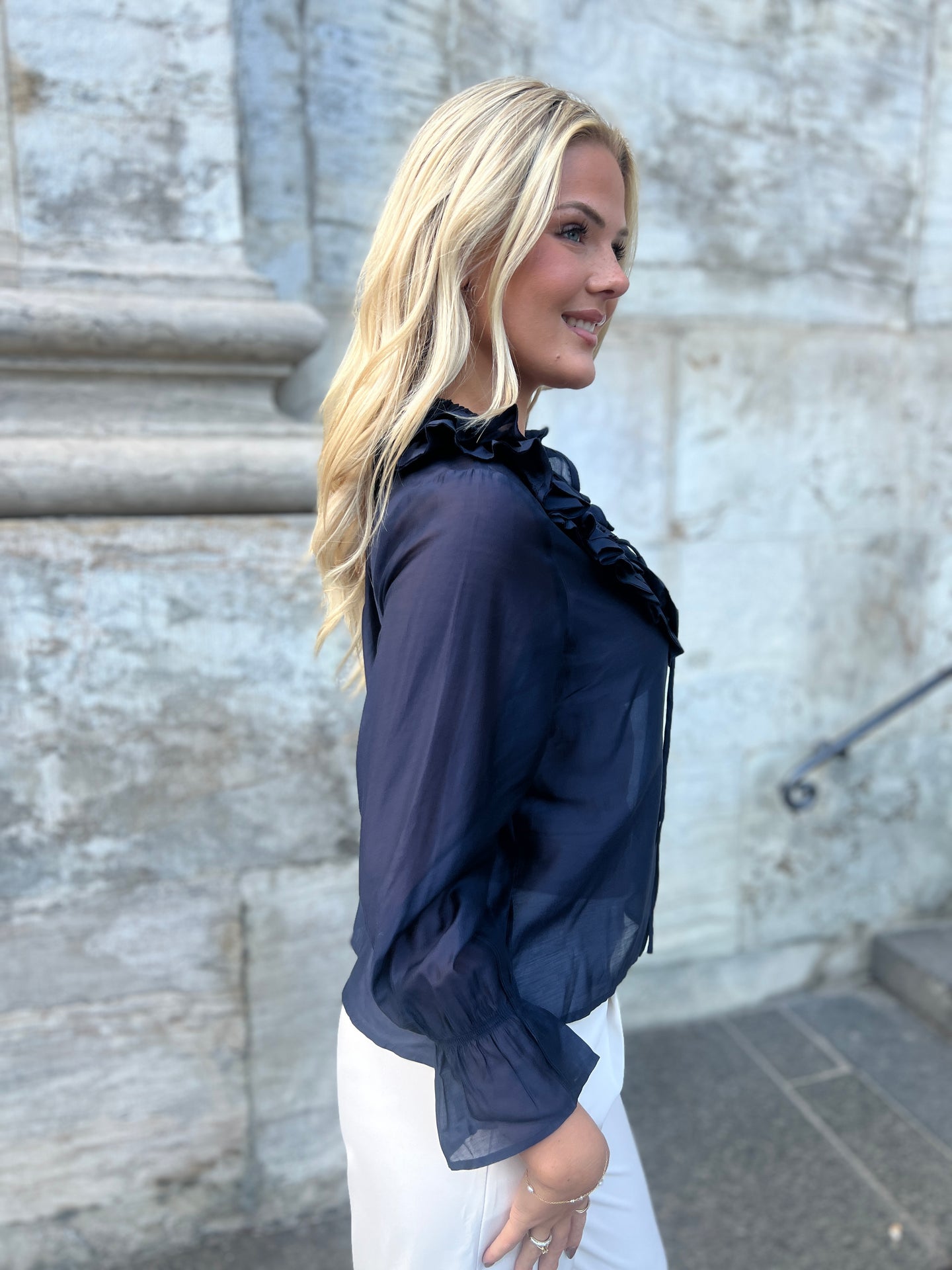 Continue - Bluse - Jody L/S - Navy blue