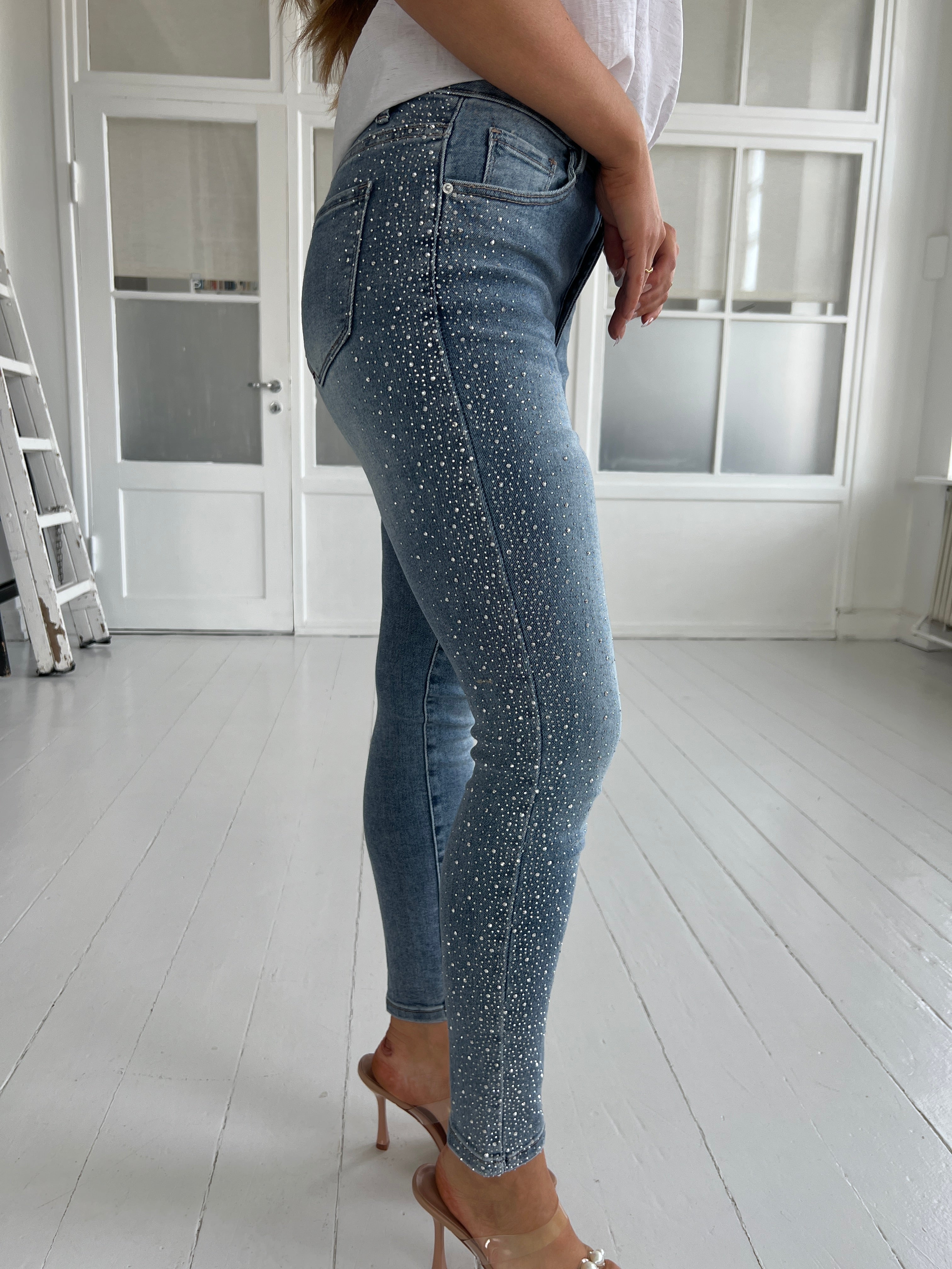 Laulia slim fit rhinestone jeans