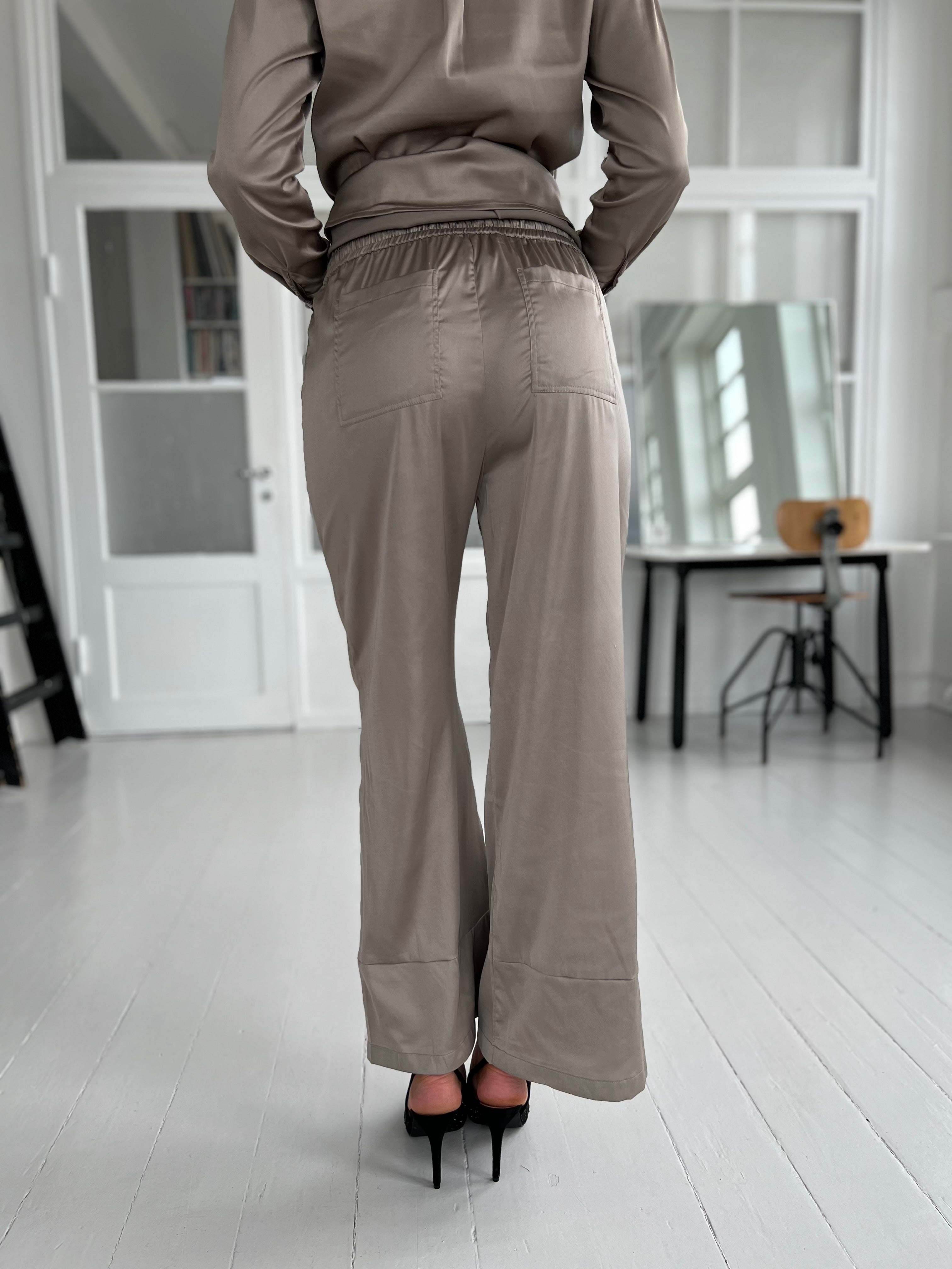 Gaspar Honolulu grey satin pants