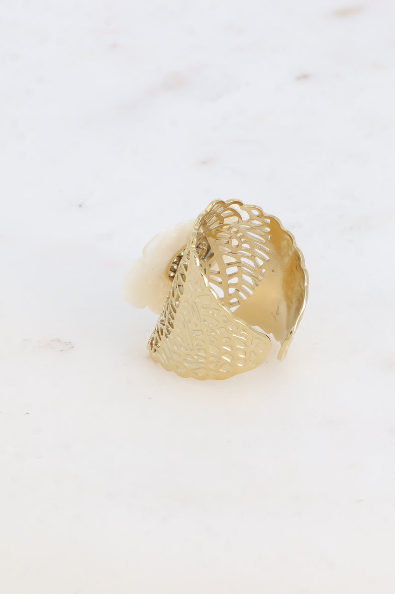 Bohm wide pearly floral ring