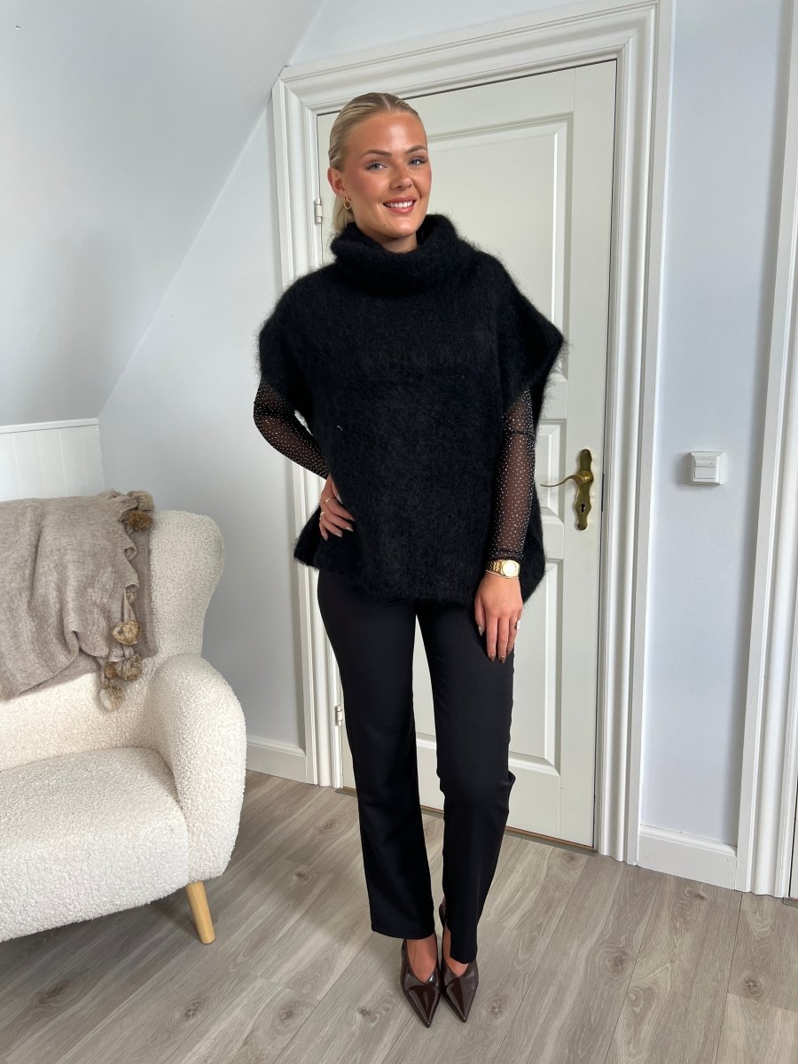 BCBJOERK rollneck vest - Black - Aaberg DK