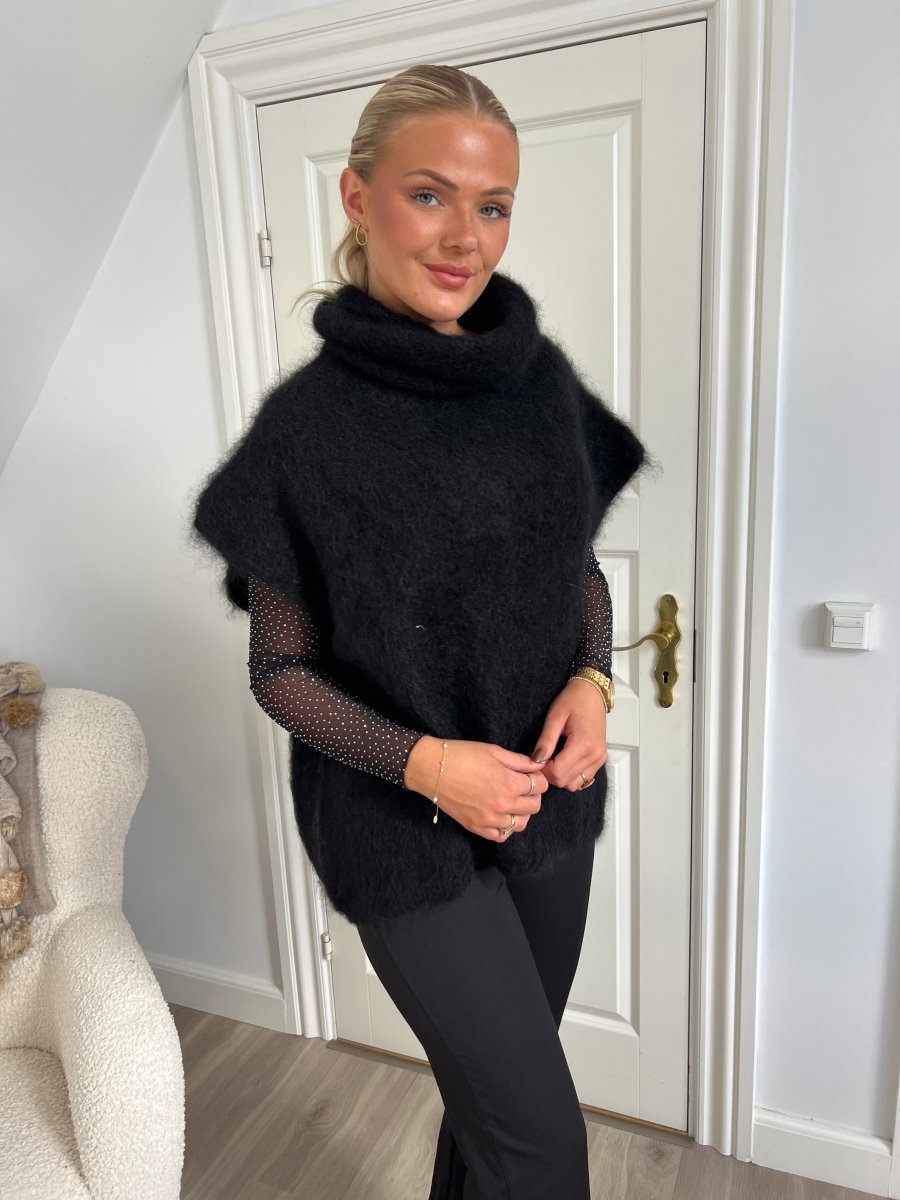 BCBJOERK rollneck vest - Black - Aaberg DK