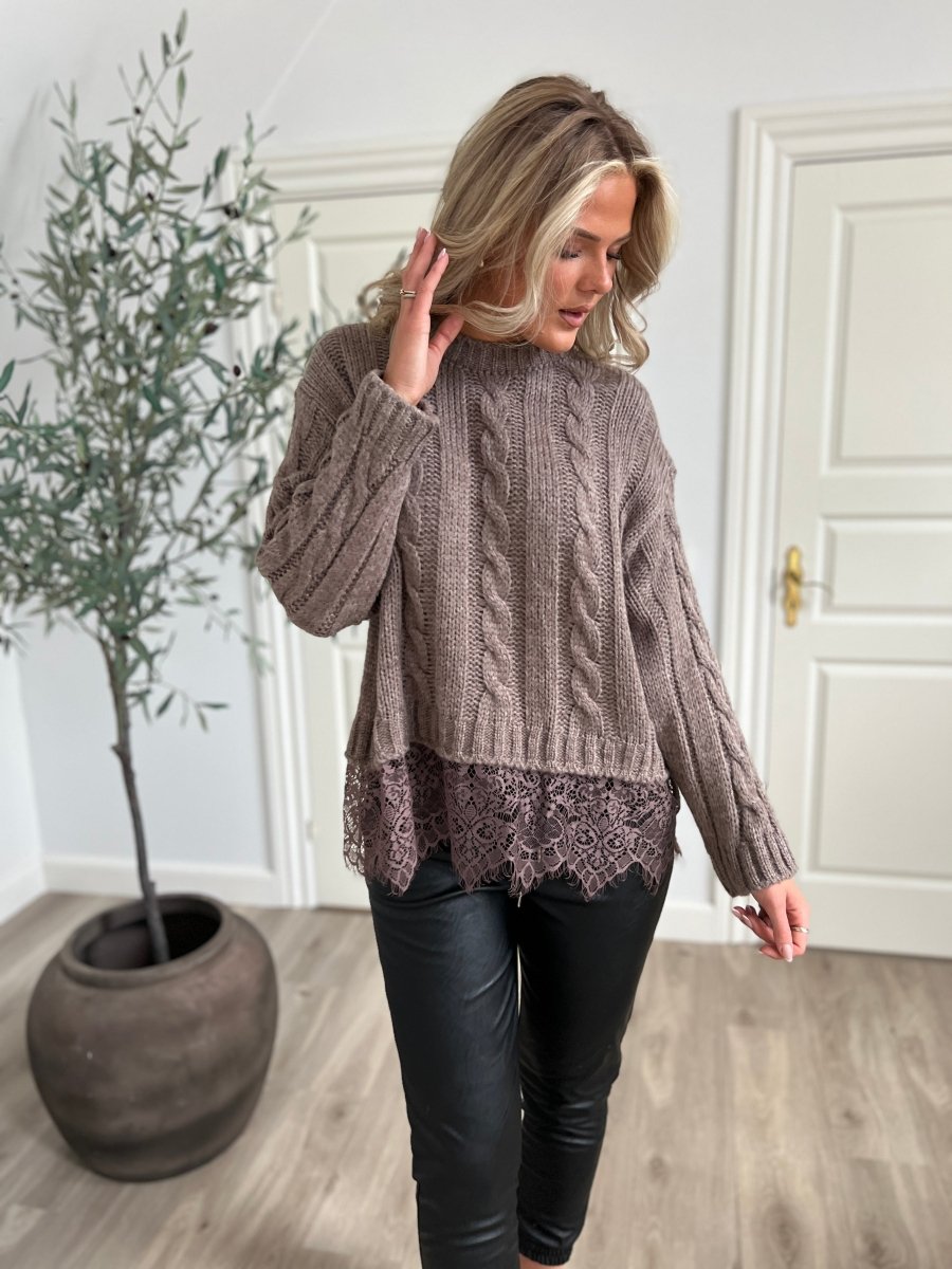 Estee taupe sweater with lace - Aaberg DK