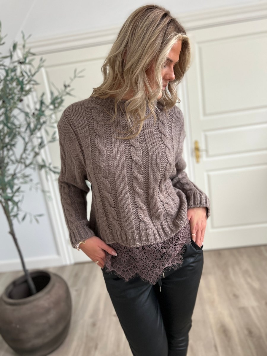 Estee taupe sweater with lace - Aaberg DK