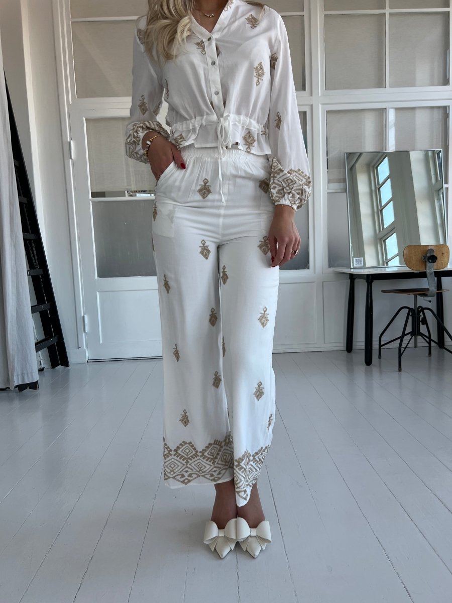 Exquiss White/gold pants - Aaberg DK
