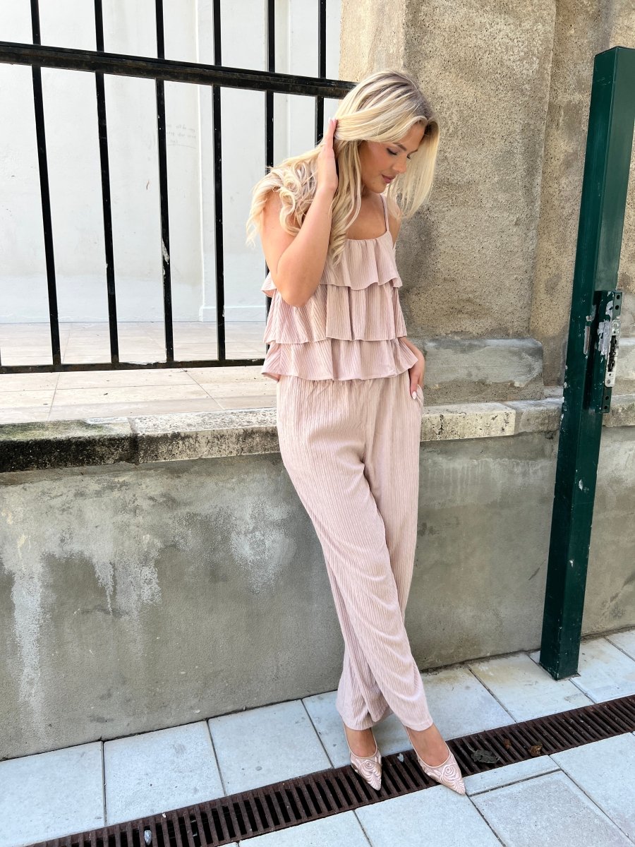 Its May taupe set - Aaberg DK