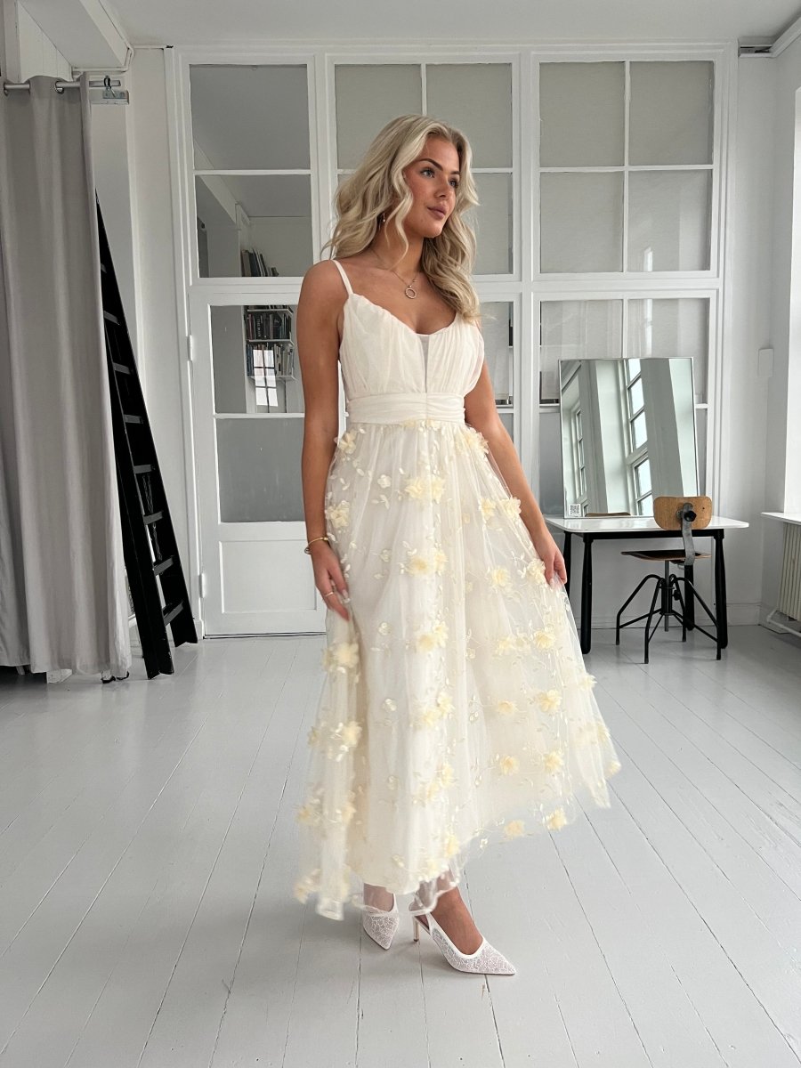 Lily McBee yellow dress - Aaberg DK