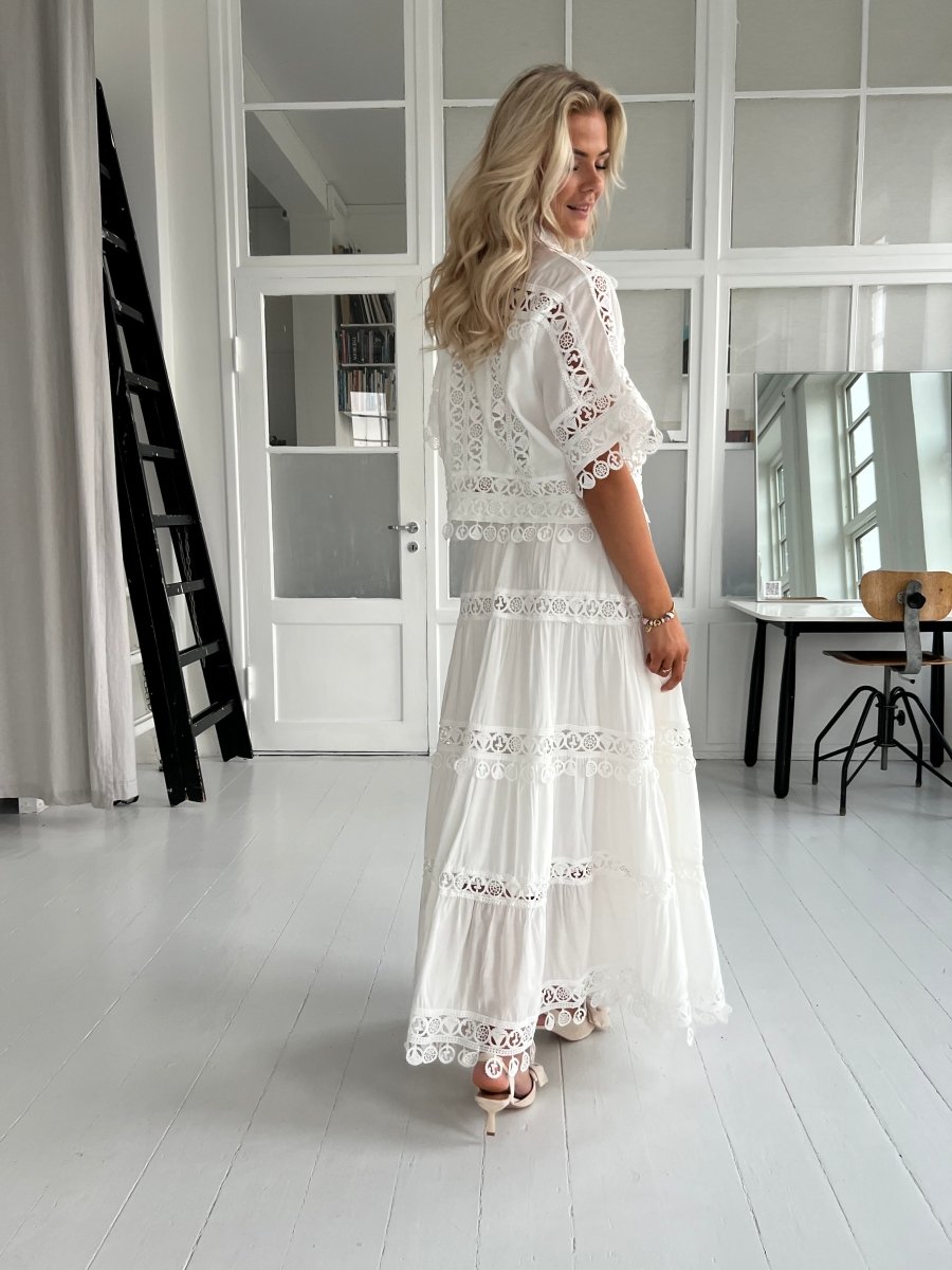 Liva white lace set - Aaberg DK