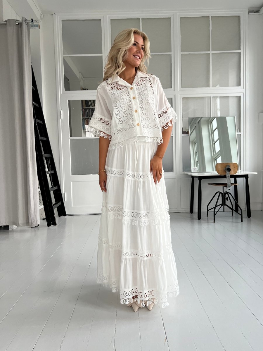 Liva white lace set - Aaberg DK