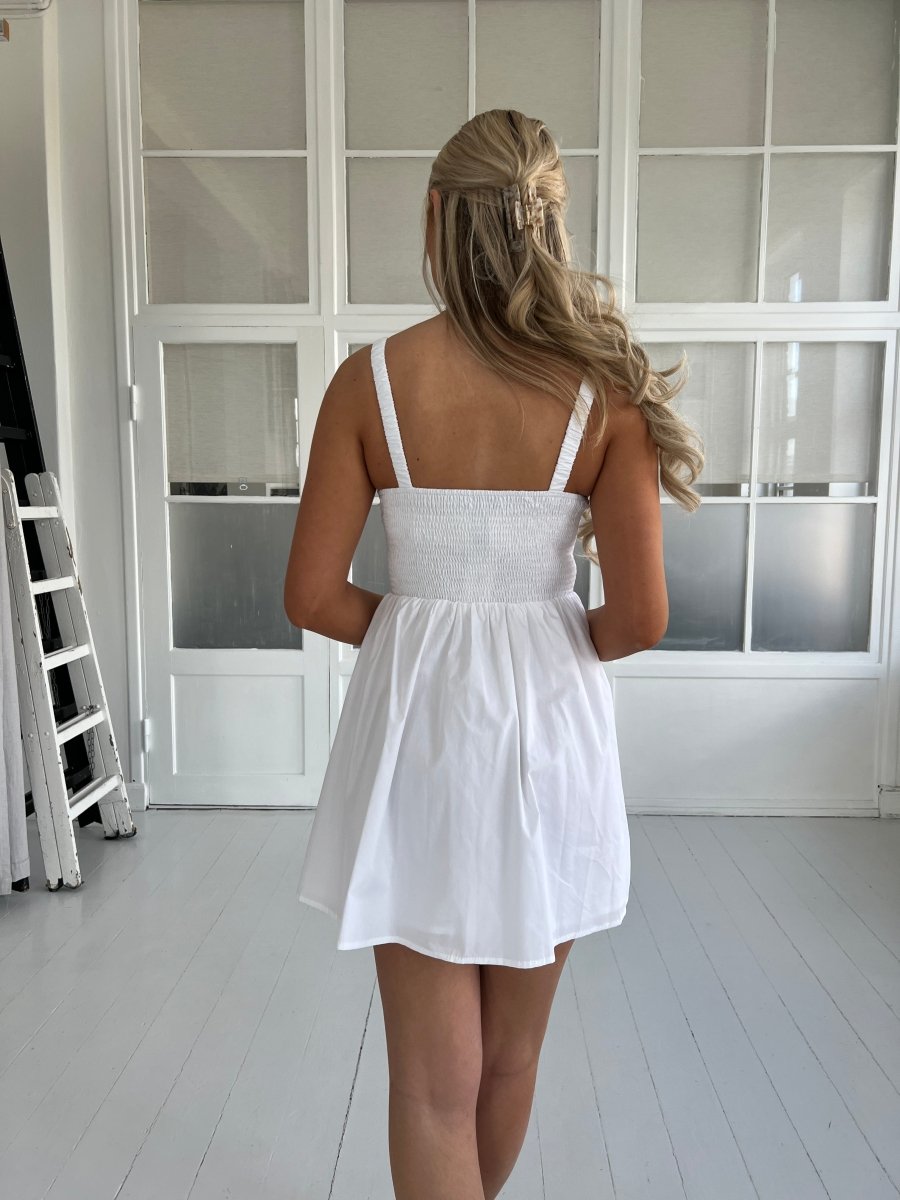 Lucce short white dress - Aaberg DK
