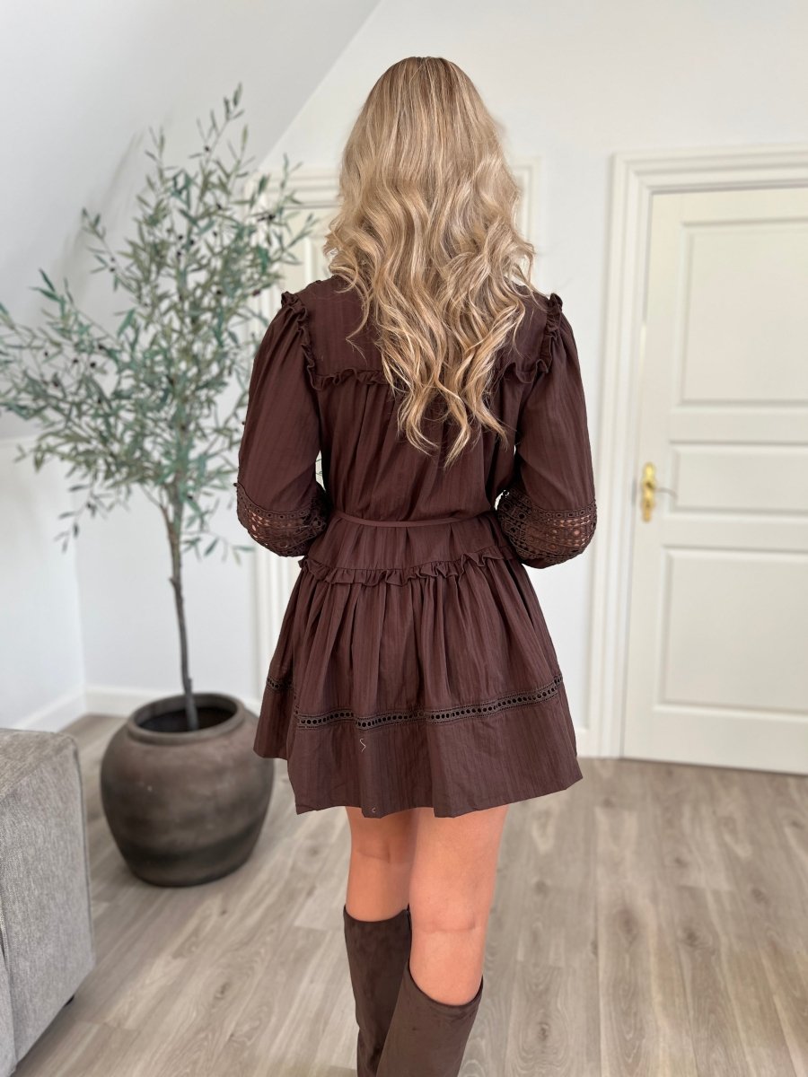 Mochy brown lace dress - Aaberg DK
