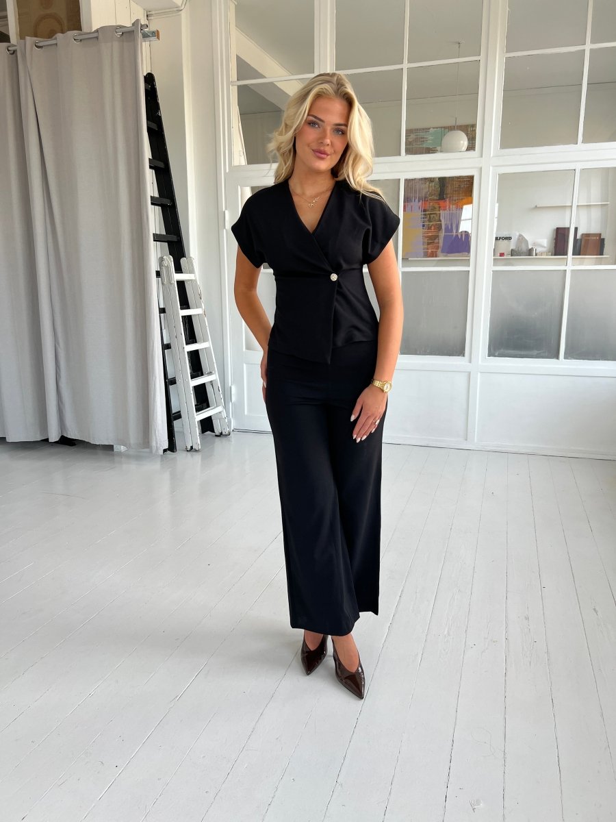 Sisters Point Gevela vest black - Aaberg DK