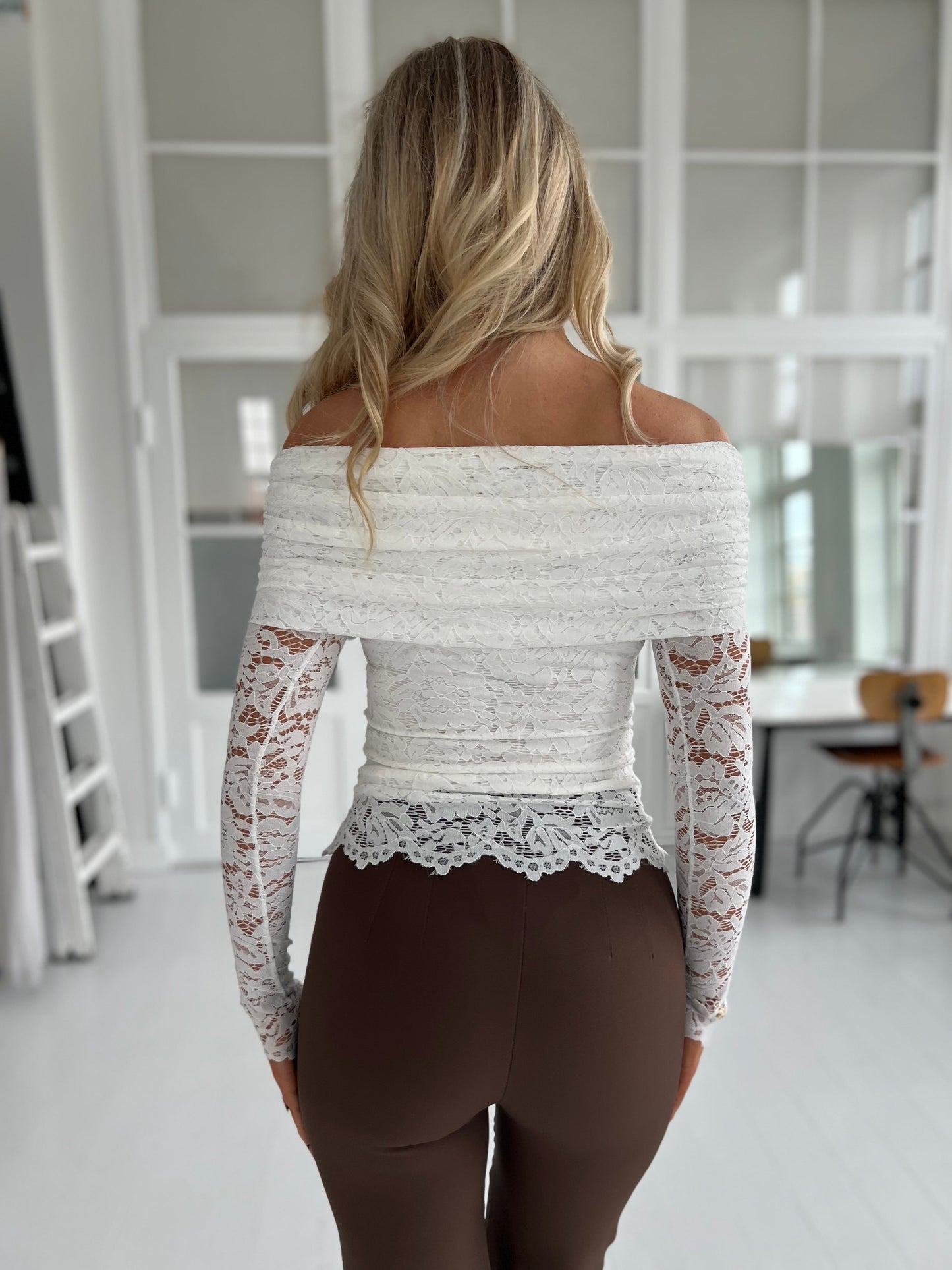 Eight Paris lace blouse (608)