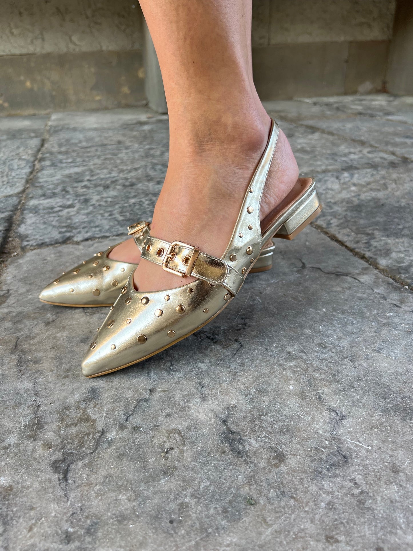 Joia studded golden ballerina (819)