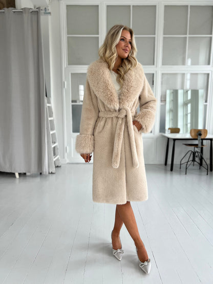 Azaka beige faux fur 5573