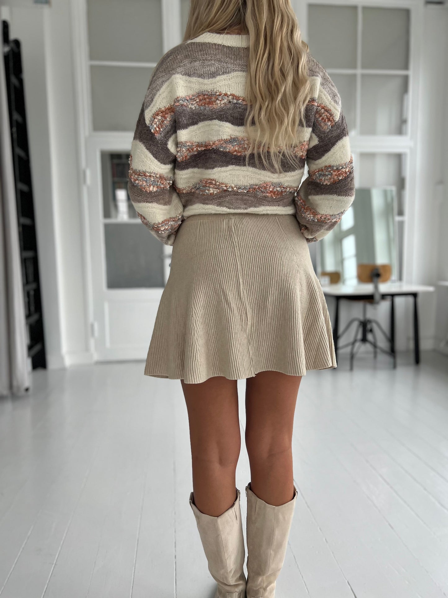 Azaka beige knit skirt (7262)