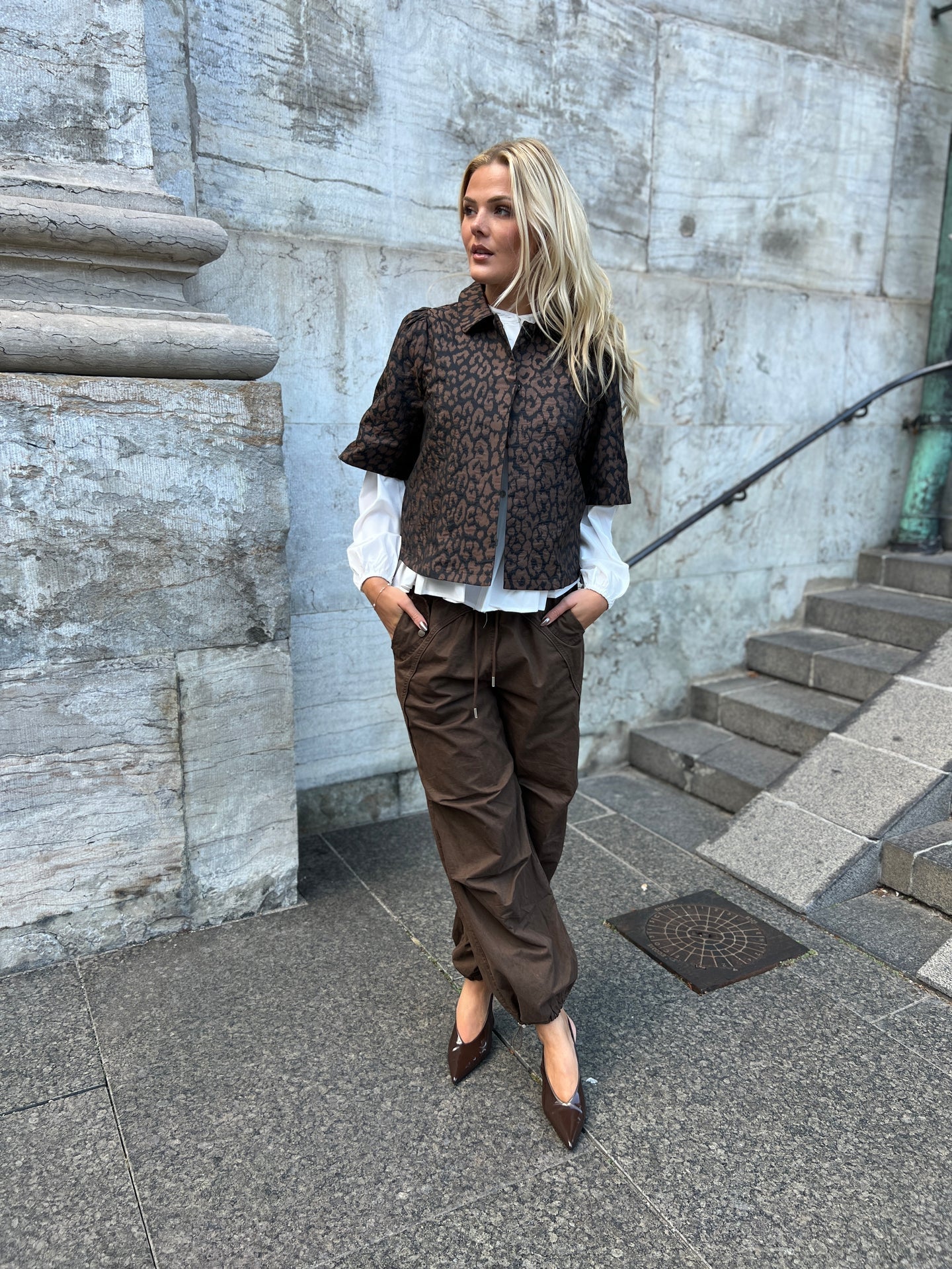 Continue - Skjorte - Astrid leo - Leo Brown