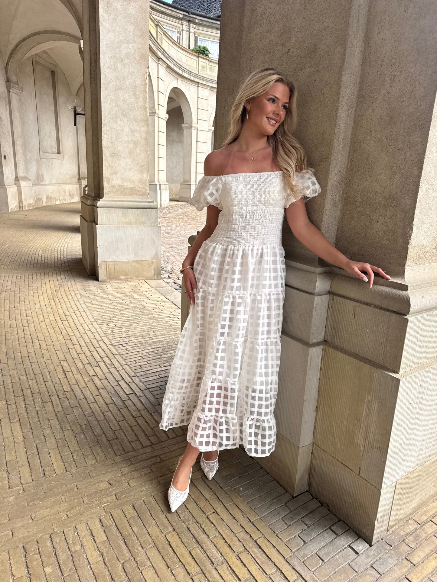 Anna white dress