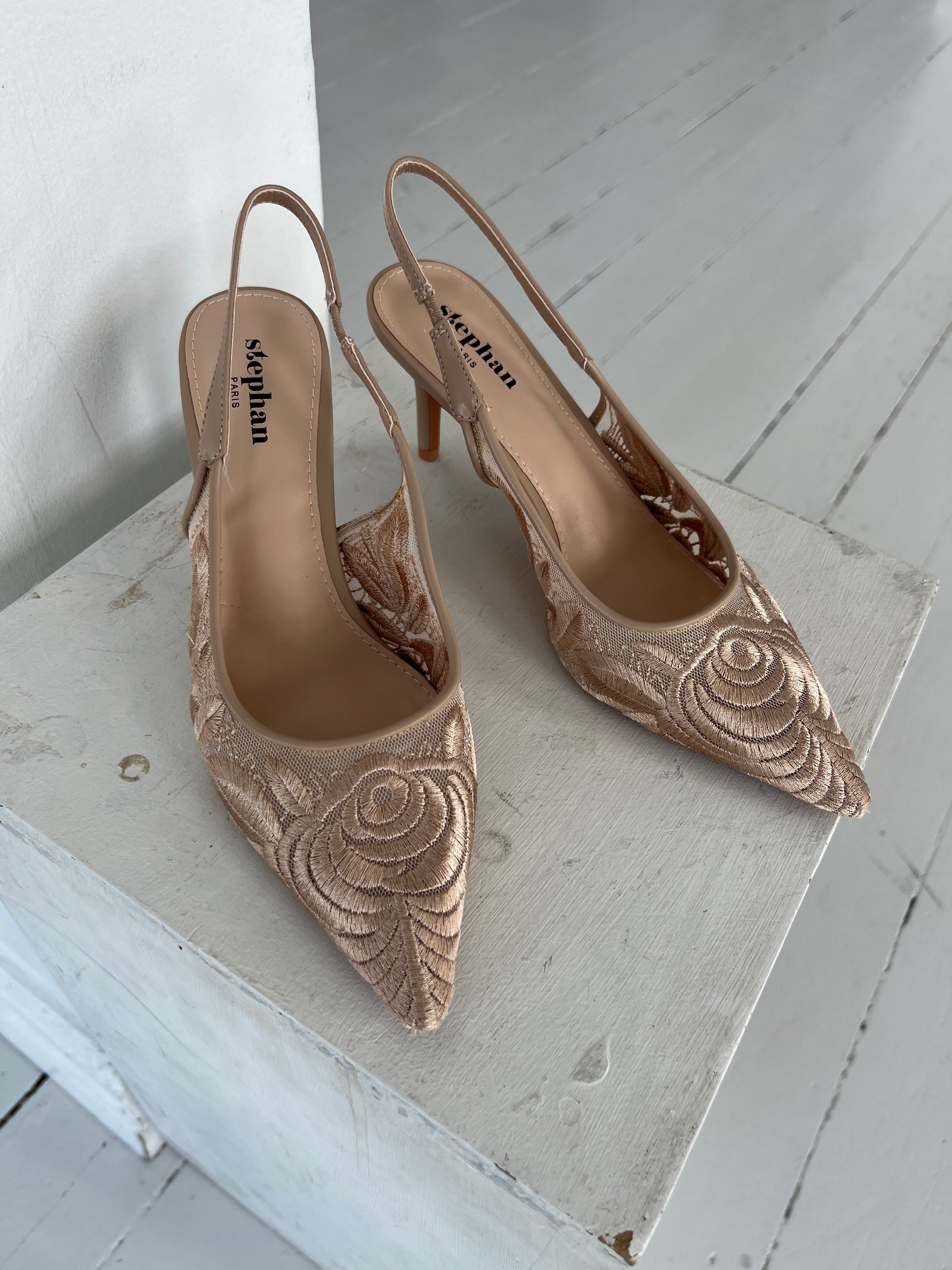 Steph taupe lace heel
