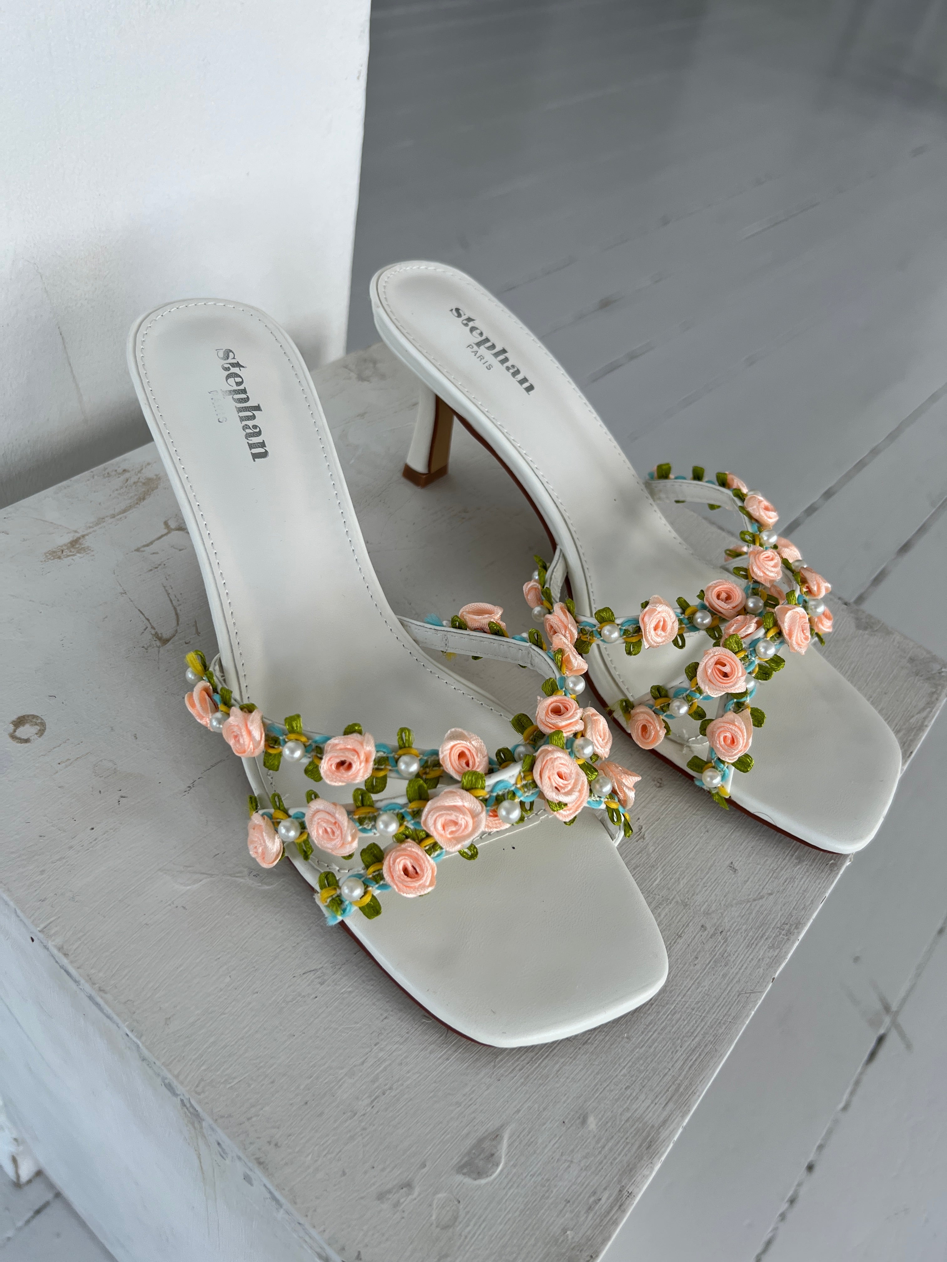 Steph white sandal