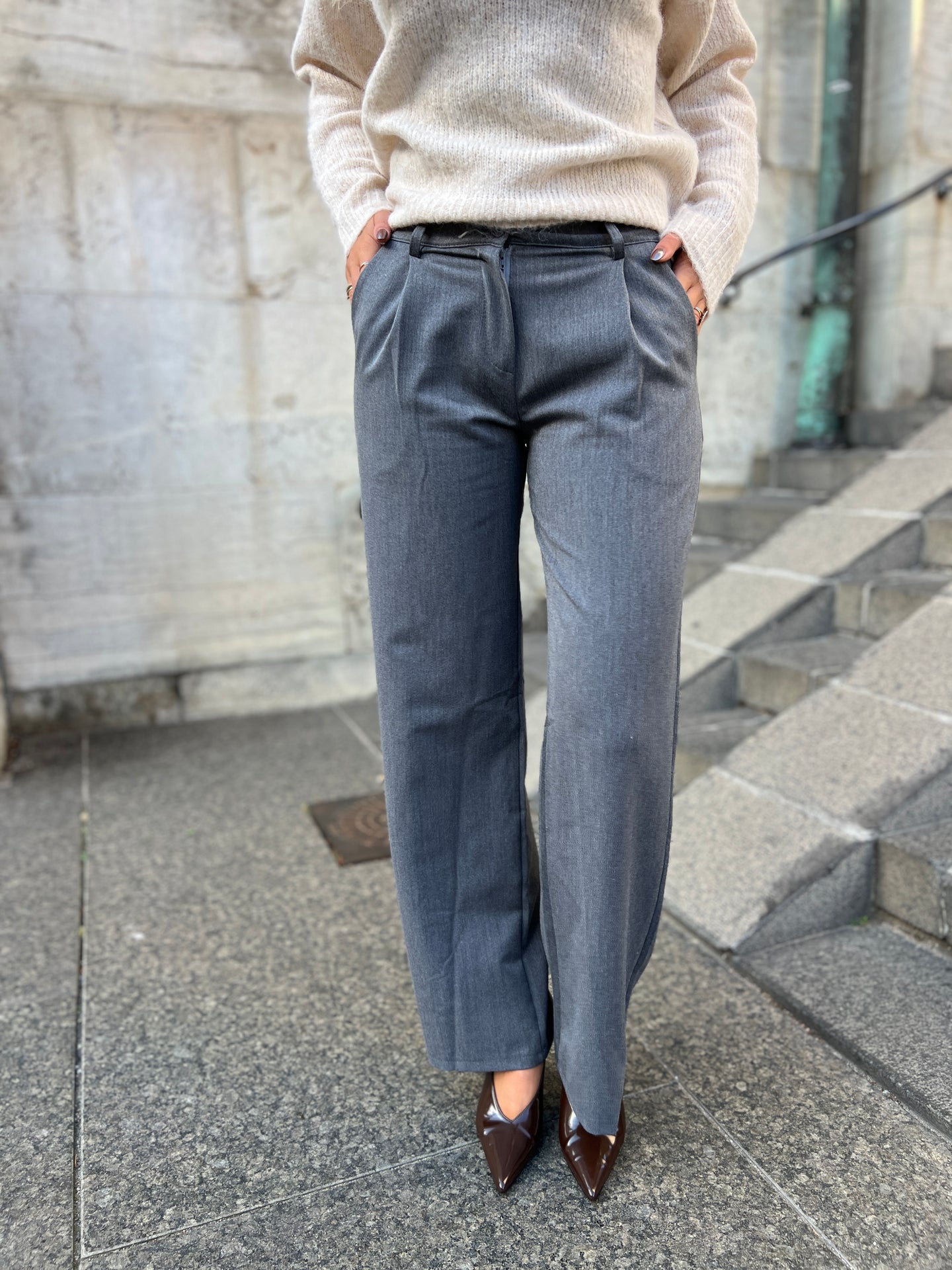 Eight Luxe grey trousers Long
