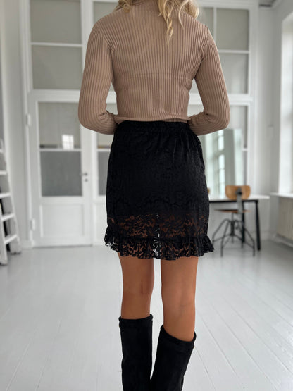 Black lace skirt (0627)