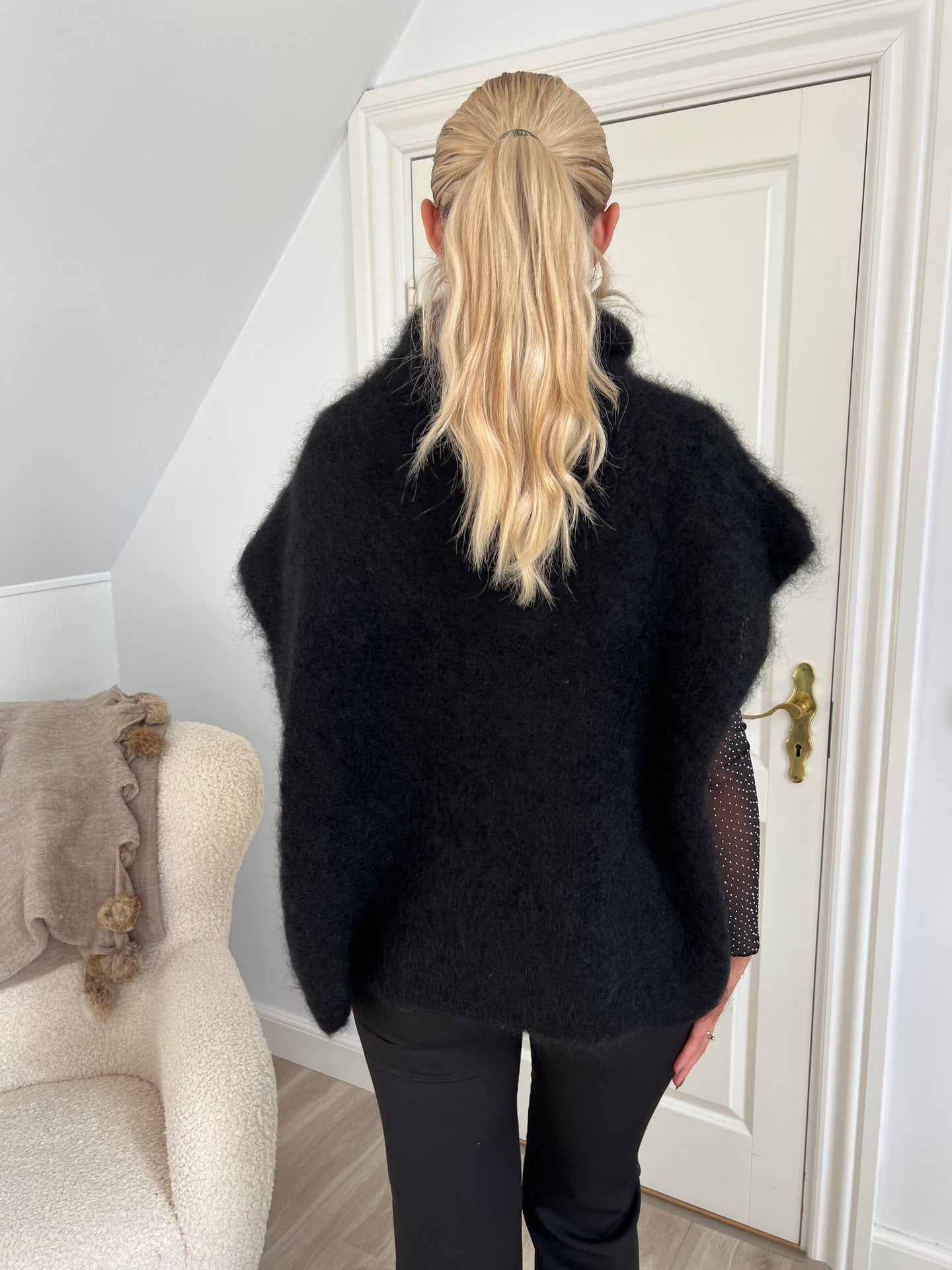 BJOERK rollneck vest sort - Åberg Copenhagen
