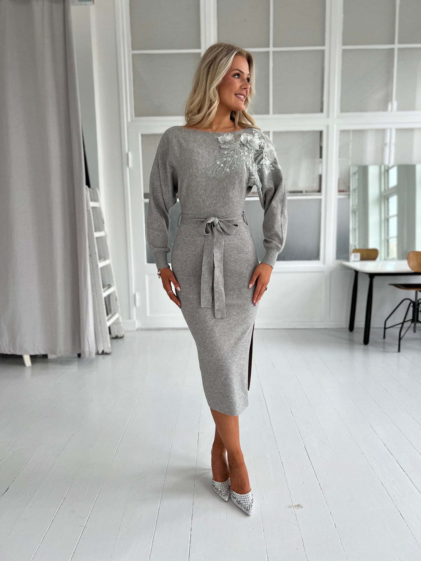 Last Queen grey knit dress (7903)