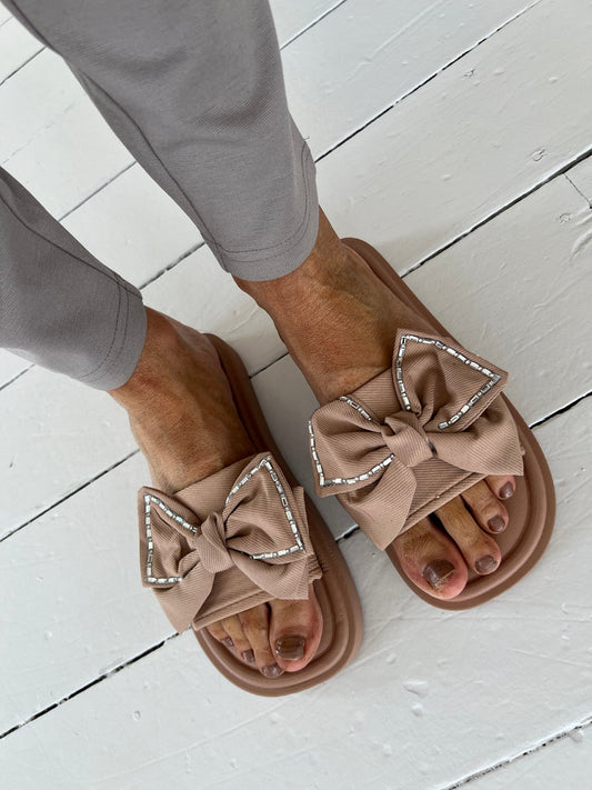 Rosaly taupe mules