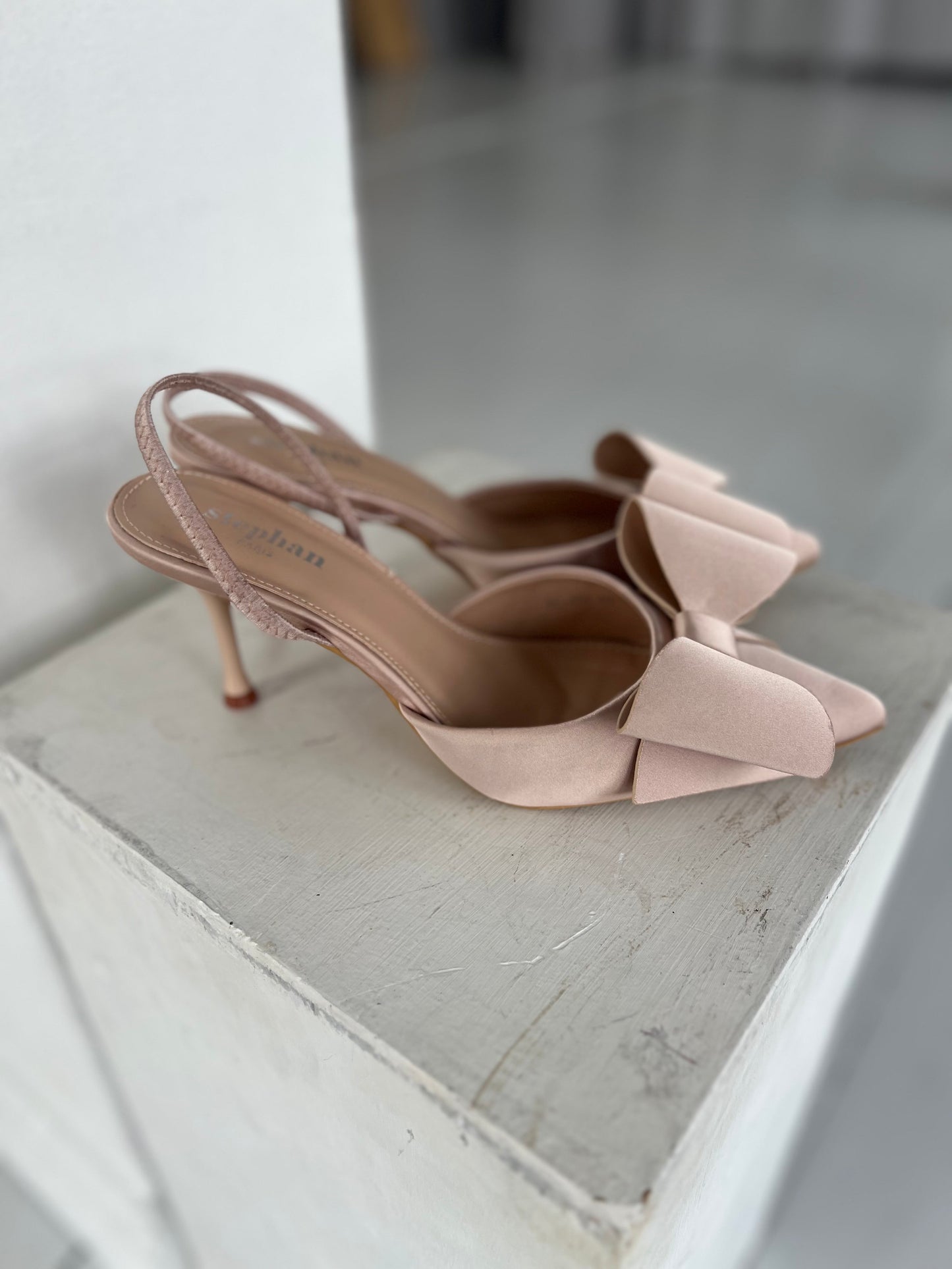 Steph champagne bow heel