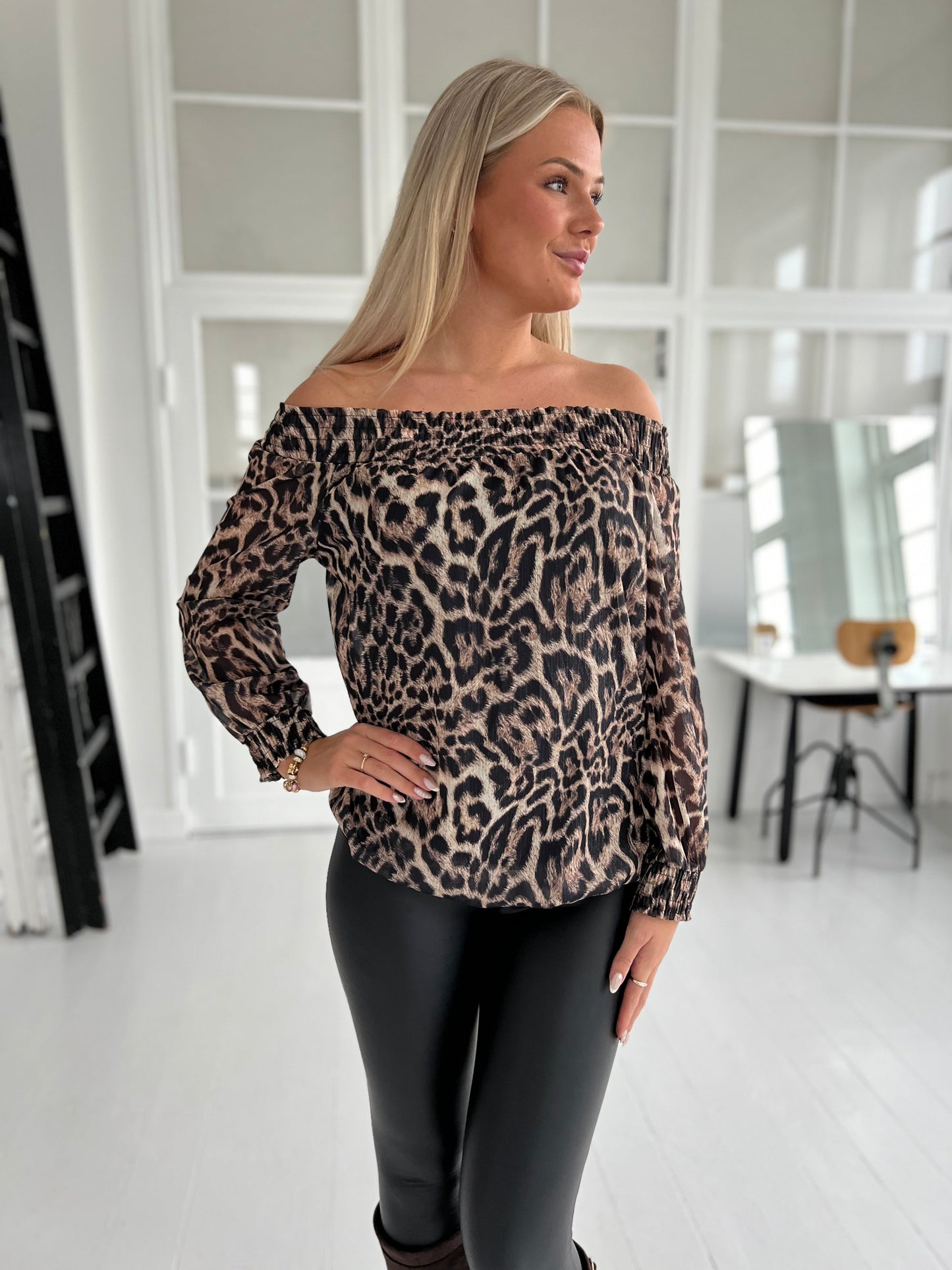 Lamiar leopard blouse