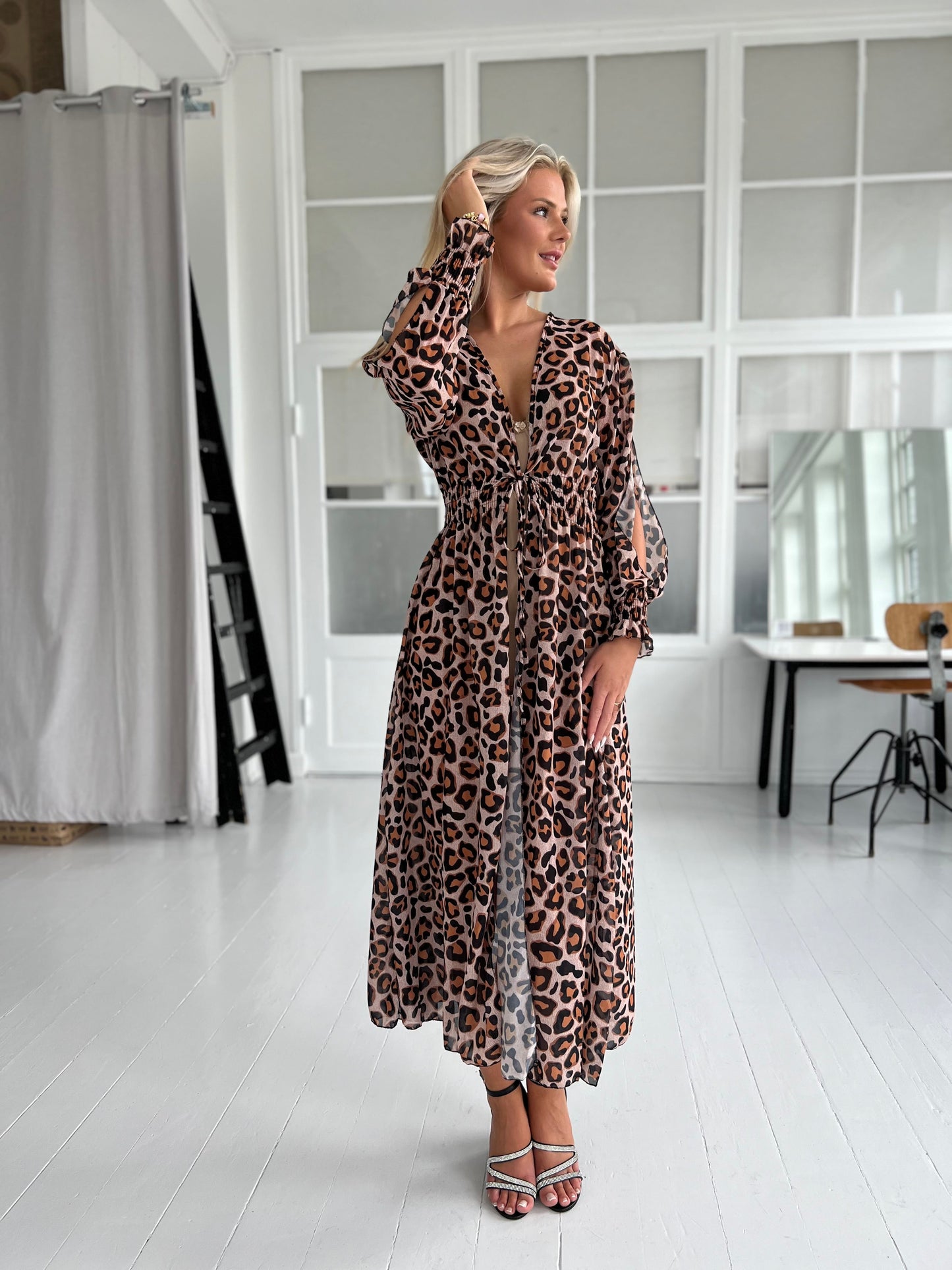 Estee leopard kimono fra webshoppen Aaberg Copenhagen