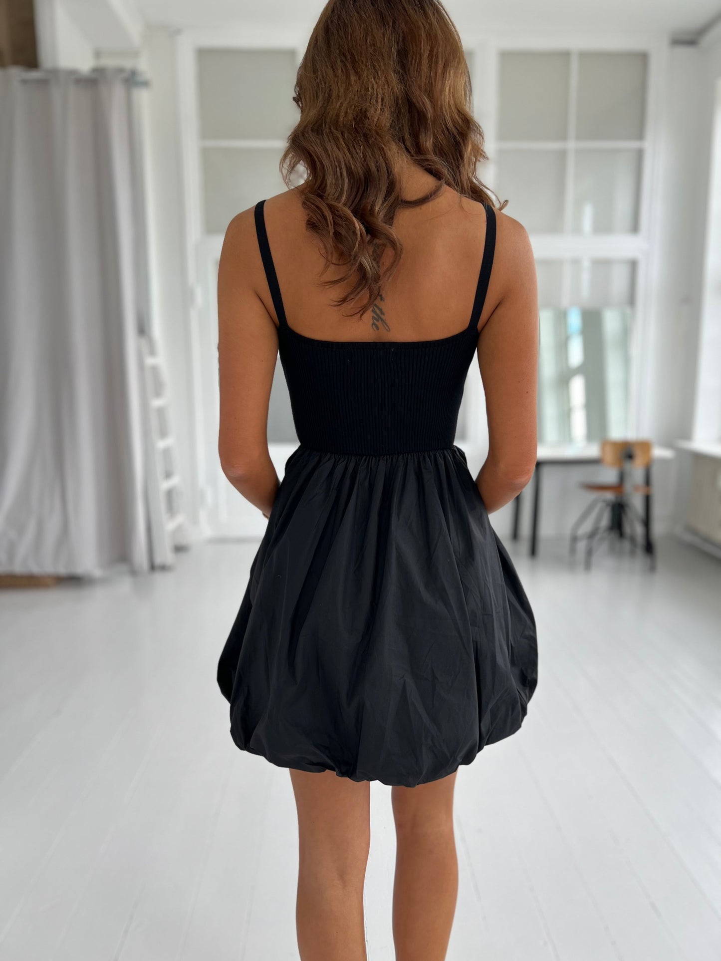 Lucce black balloon dress (2029)-kjole-Åberg CPH-Åberg Copenhagen DK