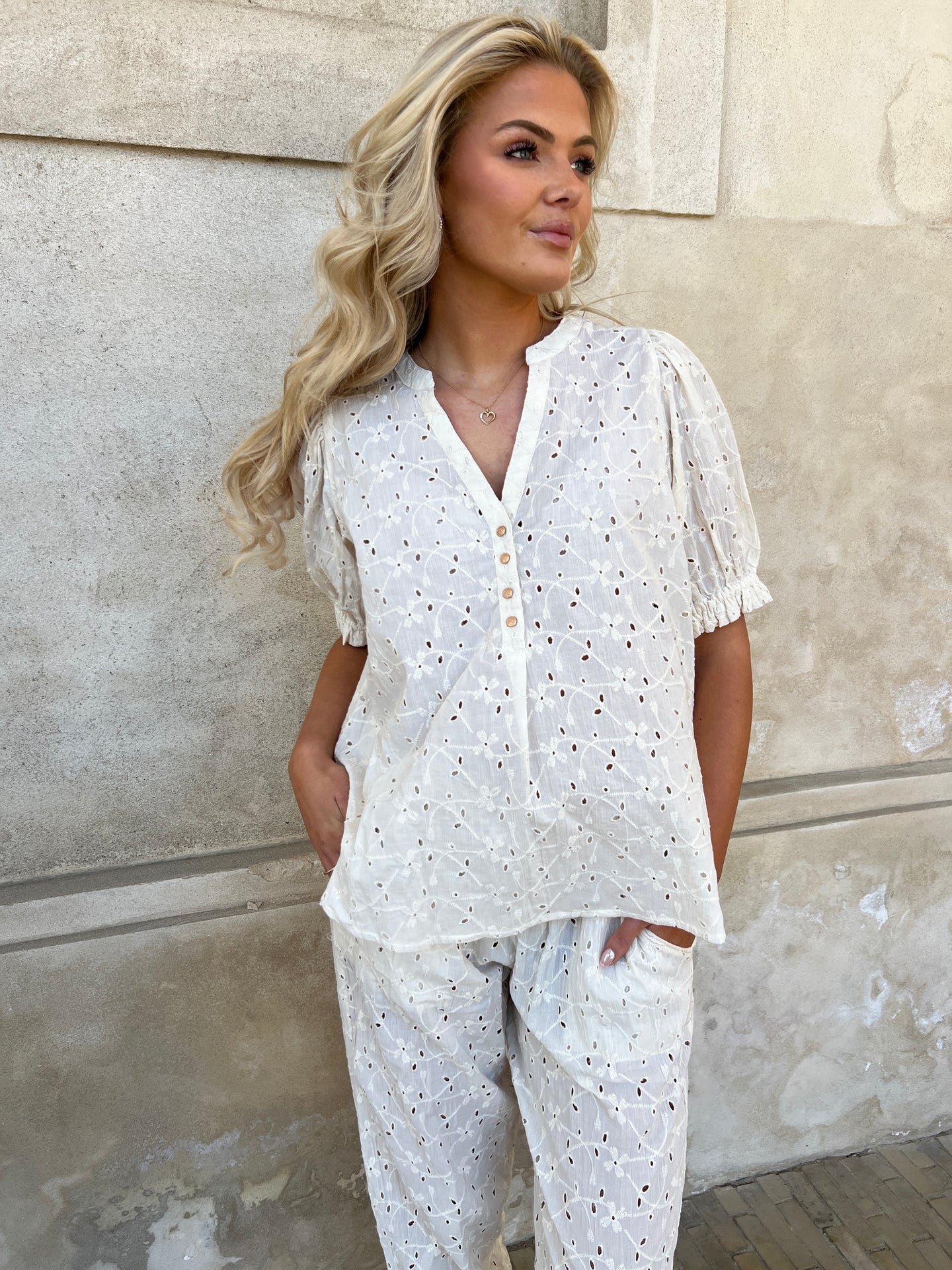 Gaspar TUNØ BRODERIE ANGLAISE - OFF WHITE
