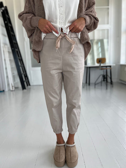 Mondial beige pants