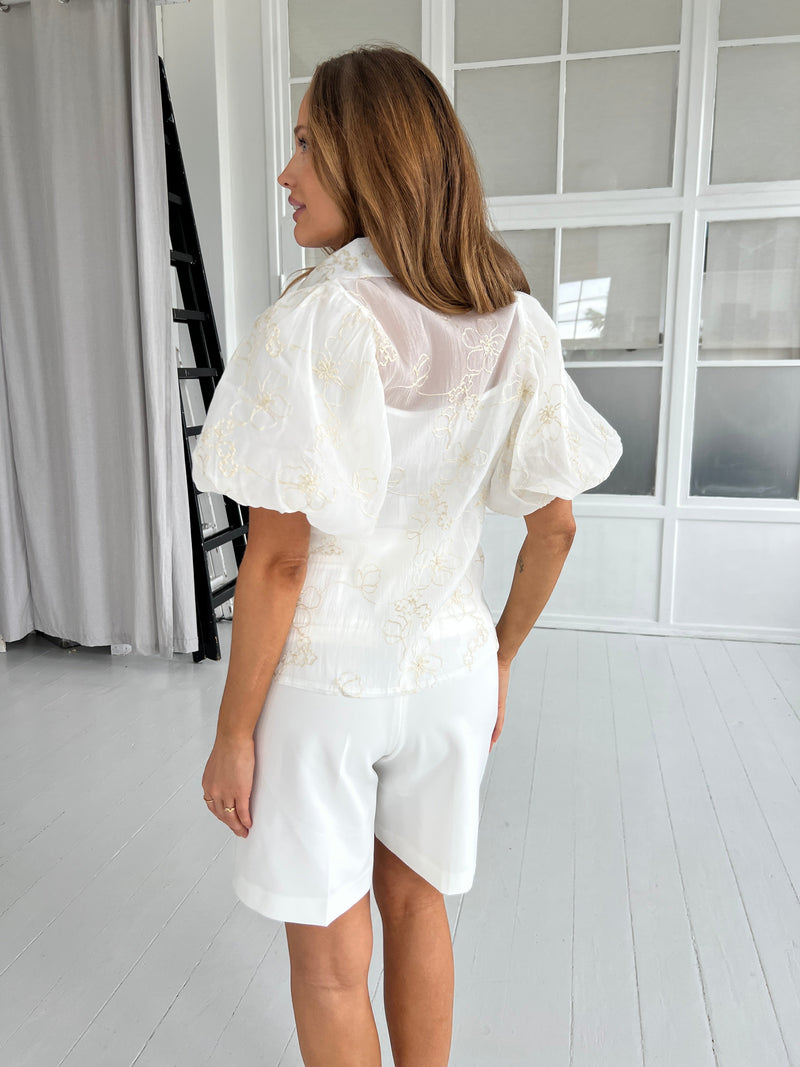 Azaka white romantic blouse