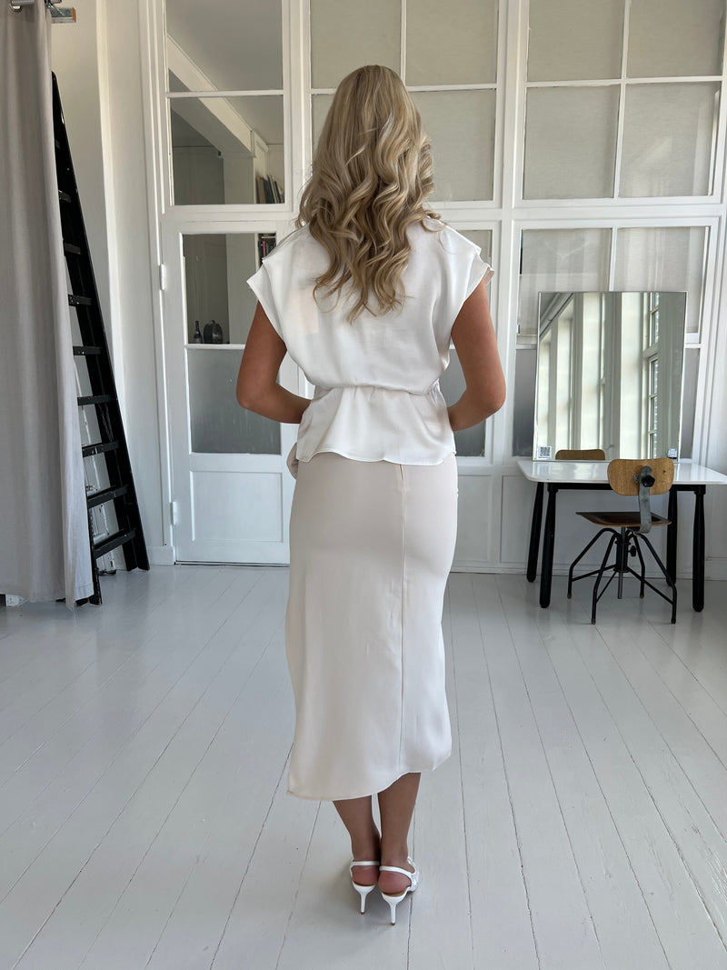 Elli White satin blouse