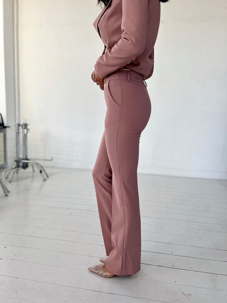 Julia rosa bukser fra webshoppen Aaberg Copenhagen