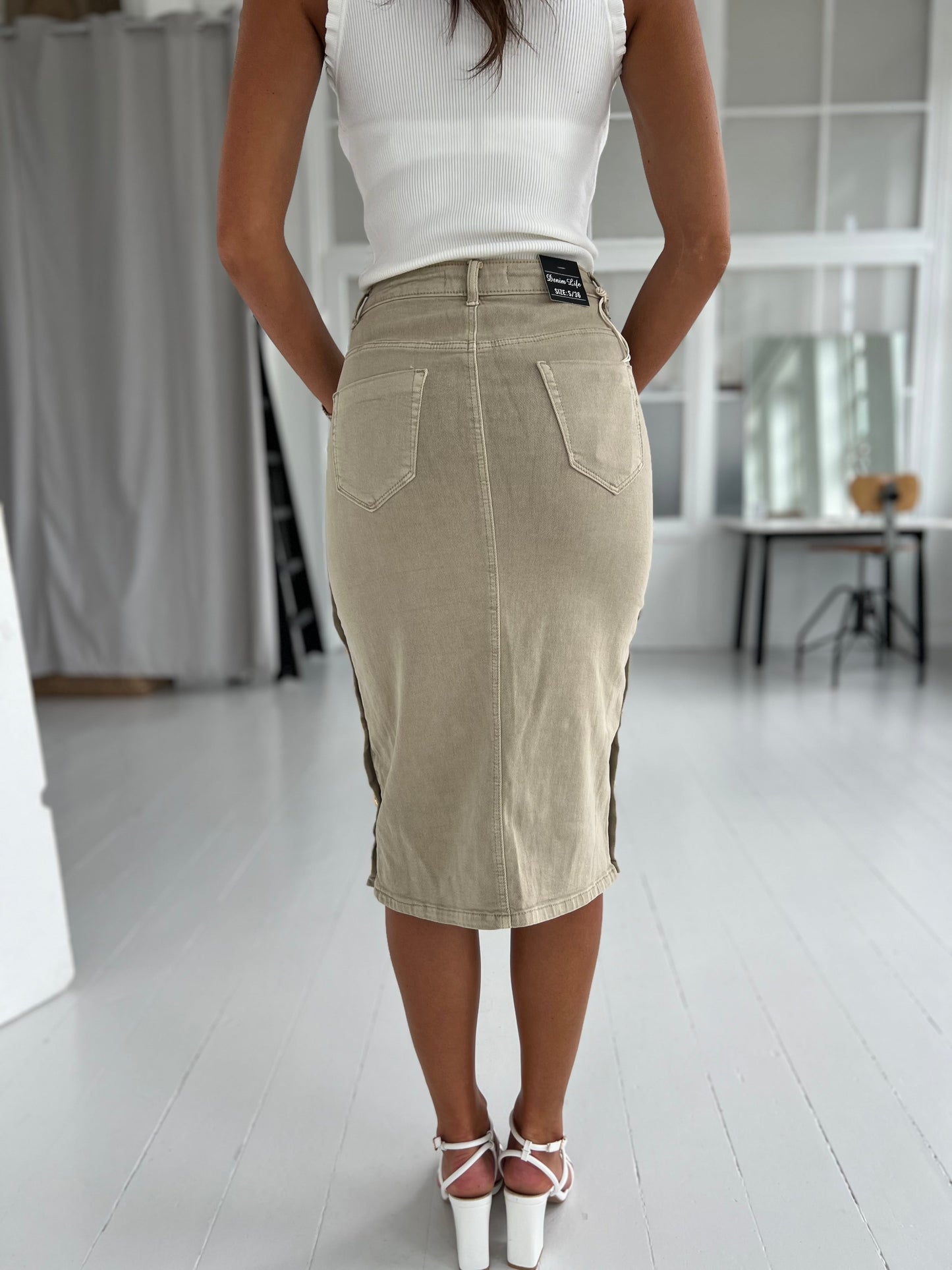 Denim life beige skirt (2652)-nederdel-Åberg CPH-Åberg Copenhagen DK