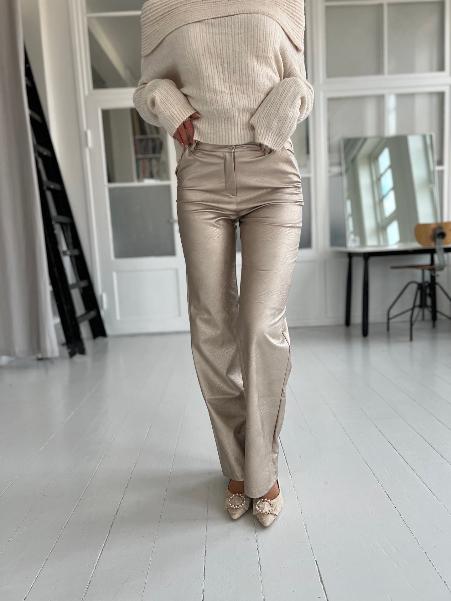 Eight Luxe Champagne metallic pants