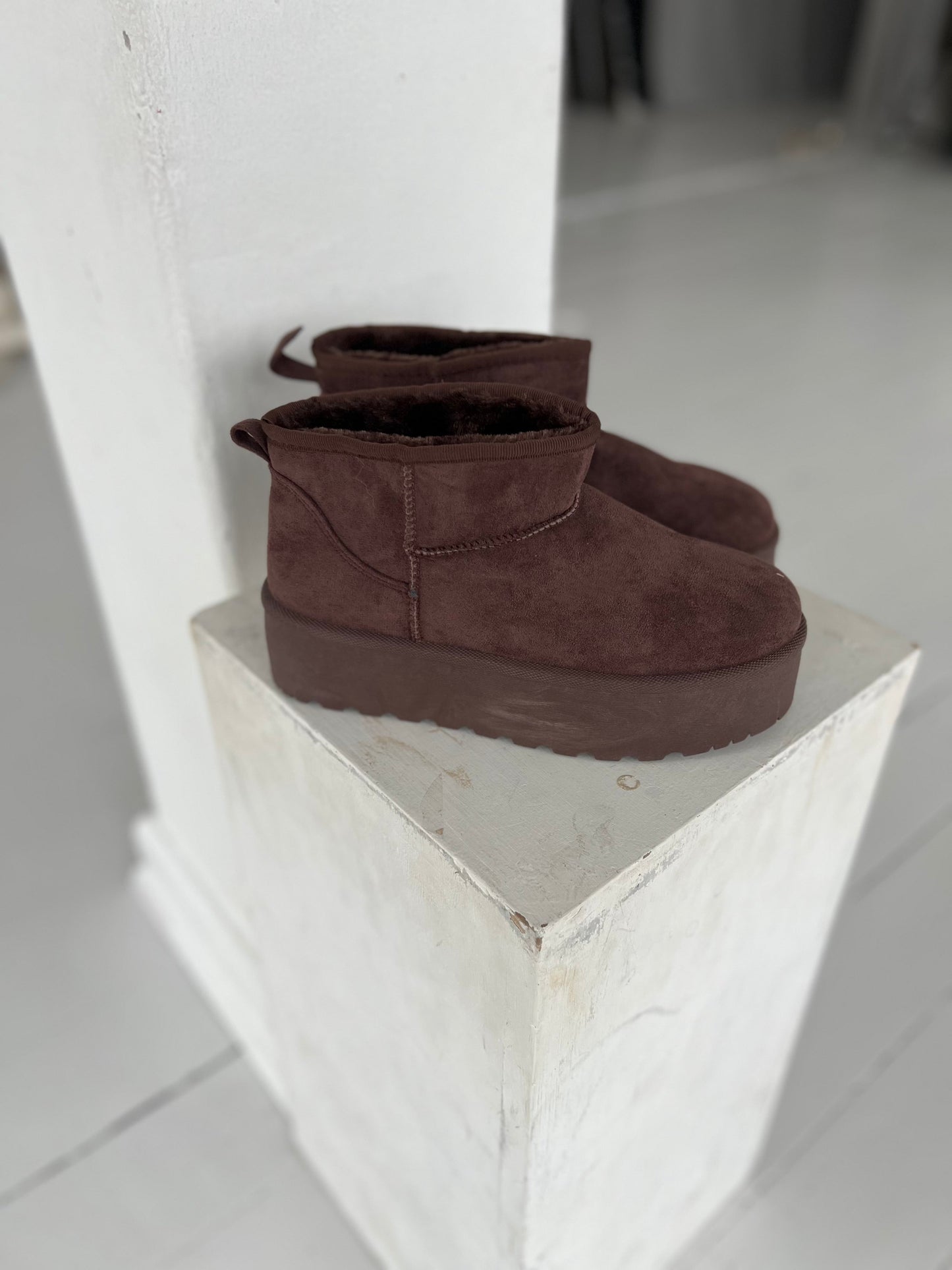 Marquiss choklate teddy shoe fra webshoppen Aaberg Copenhagen