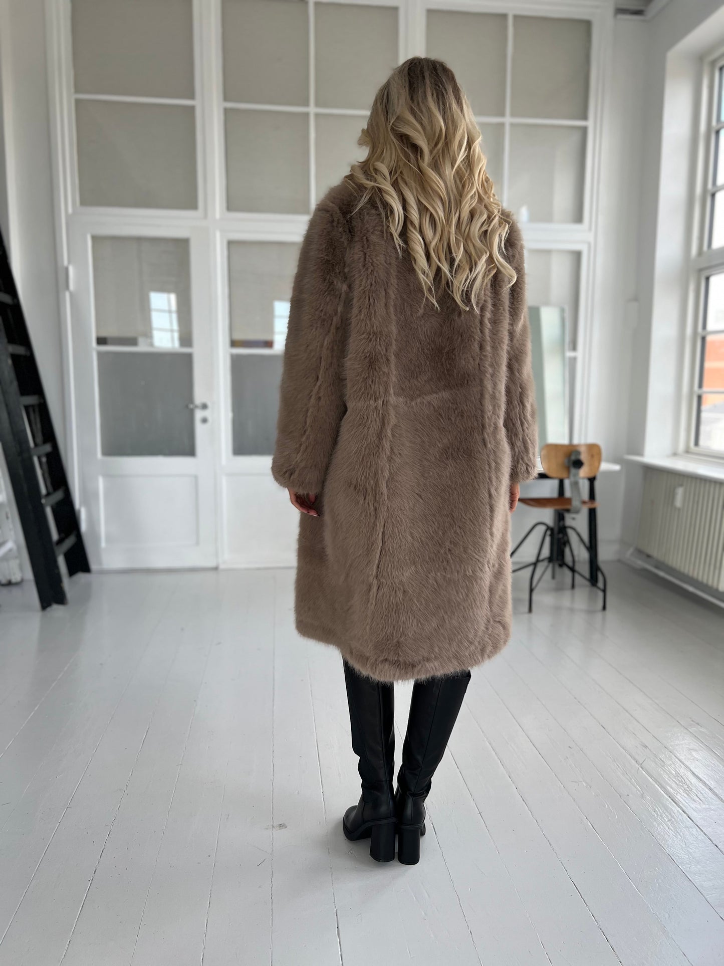 Flam taupe faux fur frakke (2212)