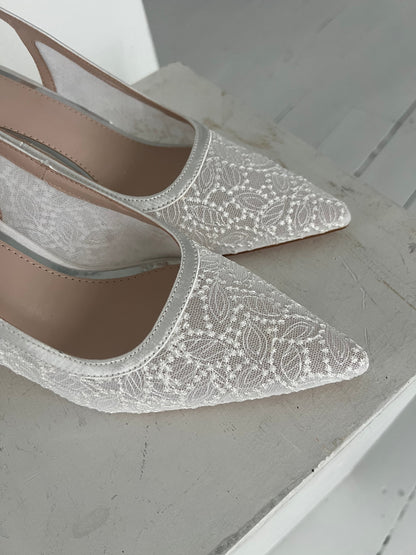 Azalea white lace heel (590)