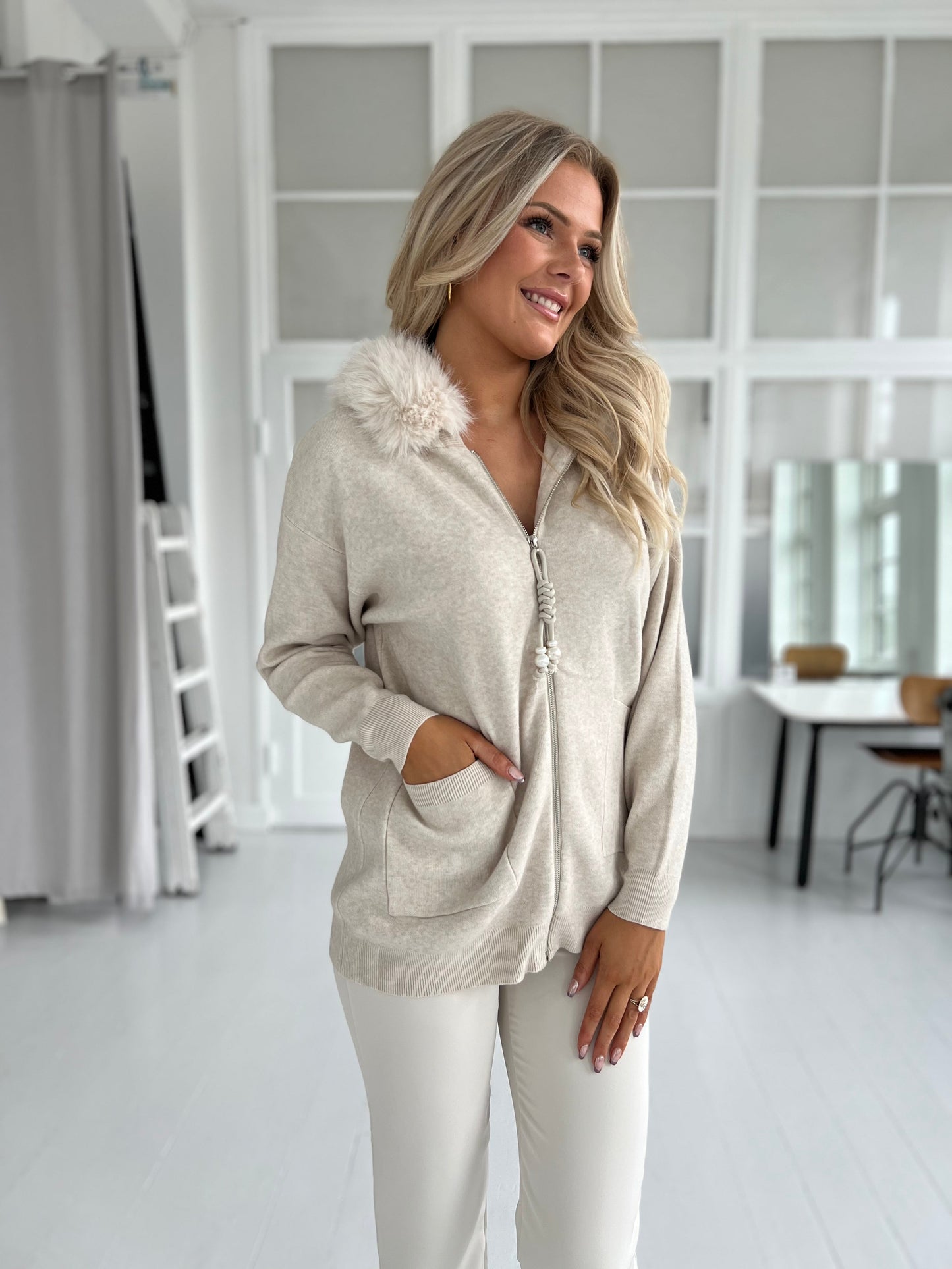 Lamiar beige cardigan