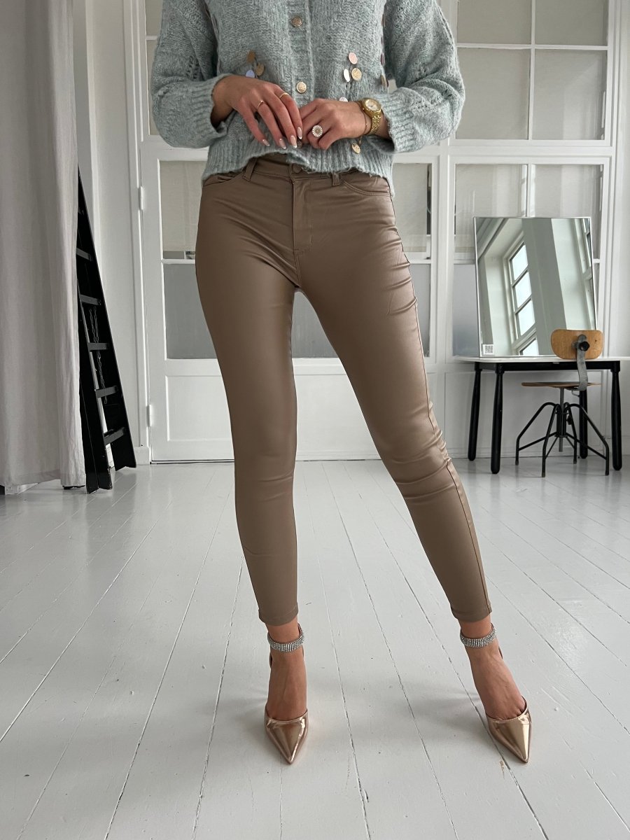Ana & Lucy taupe push up pants - Aaberg DK